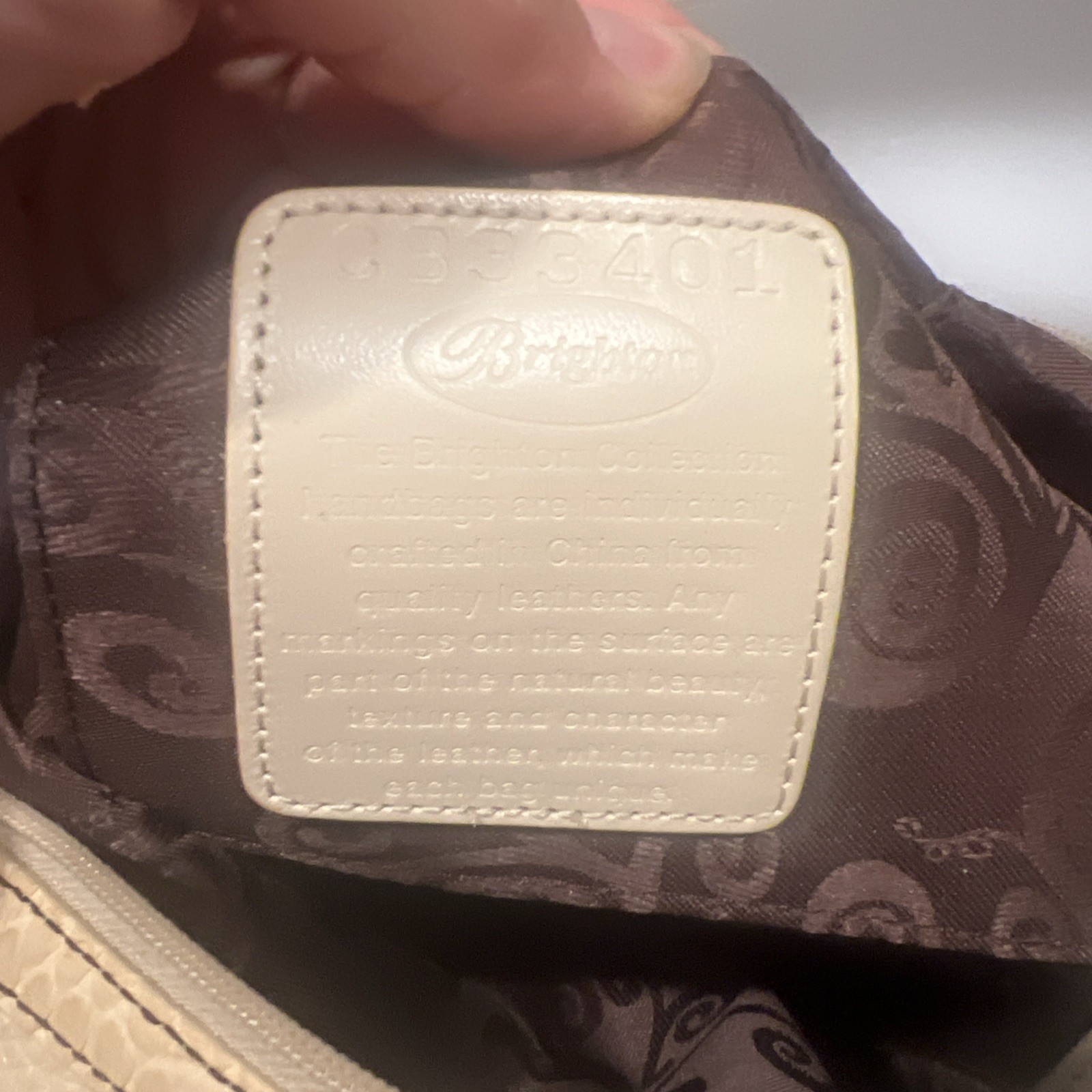 Brighton Shoulder Purse Ivory Leather Embossed Crock Bag Zip Top