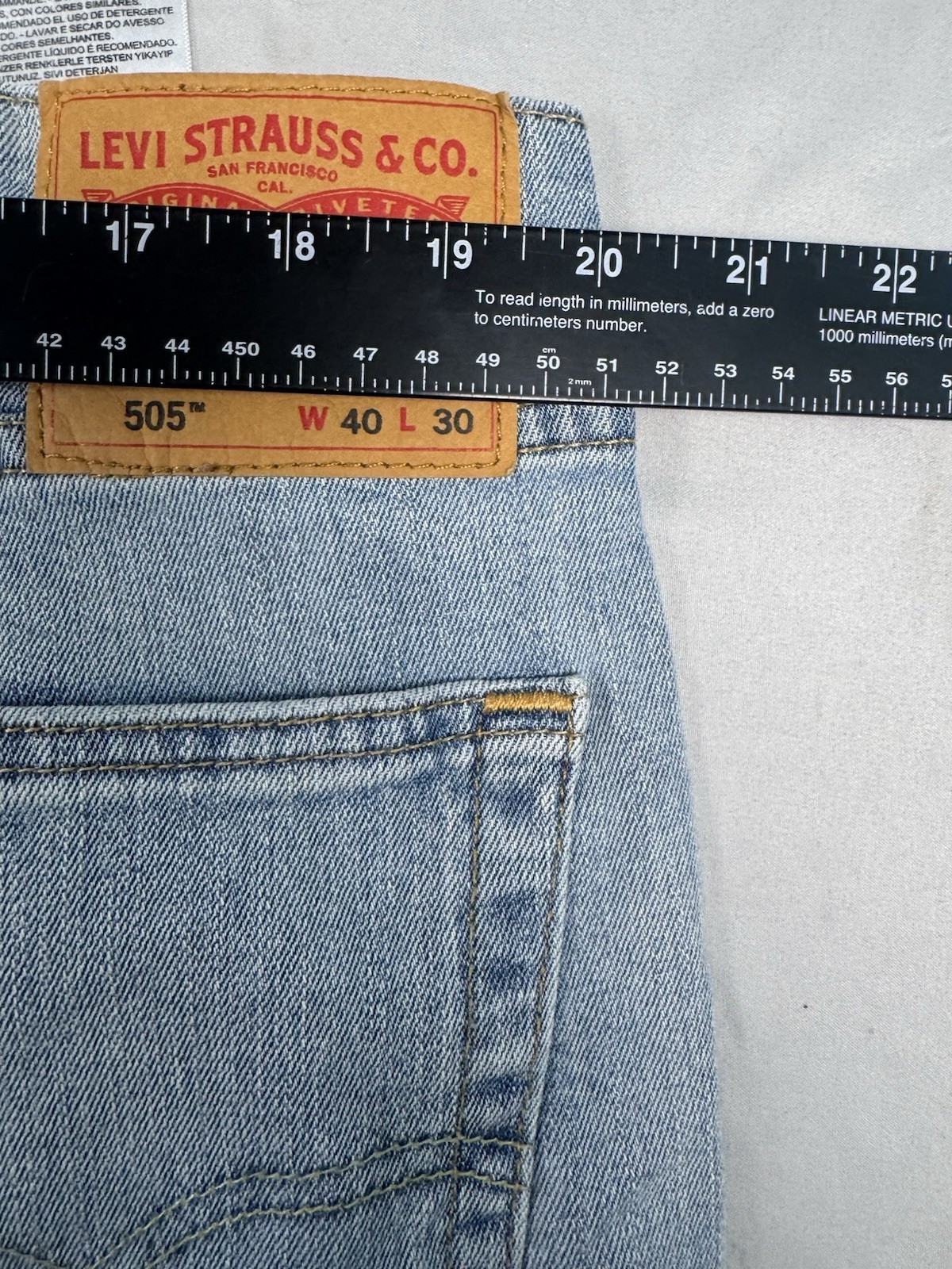 Levi’s 505 Regular Fit Jeans Men’s 40×30 Light Wash Straight Leg Denim