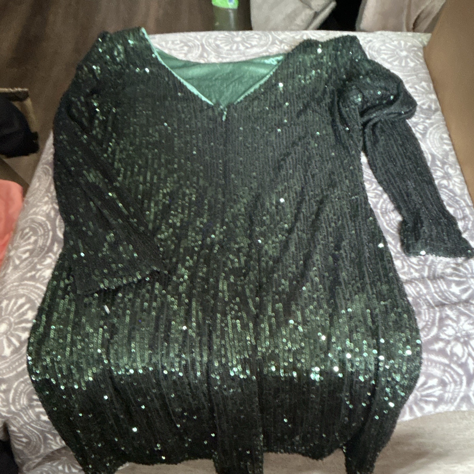Nanette Lepore Green Sequin V-Neck 3/4 Sleeve Formal Jumpsuit Size 6