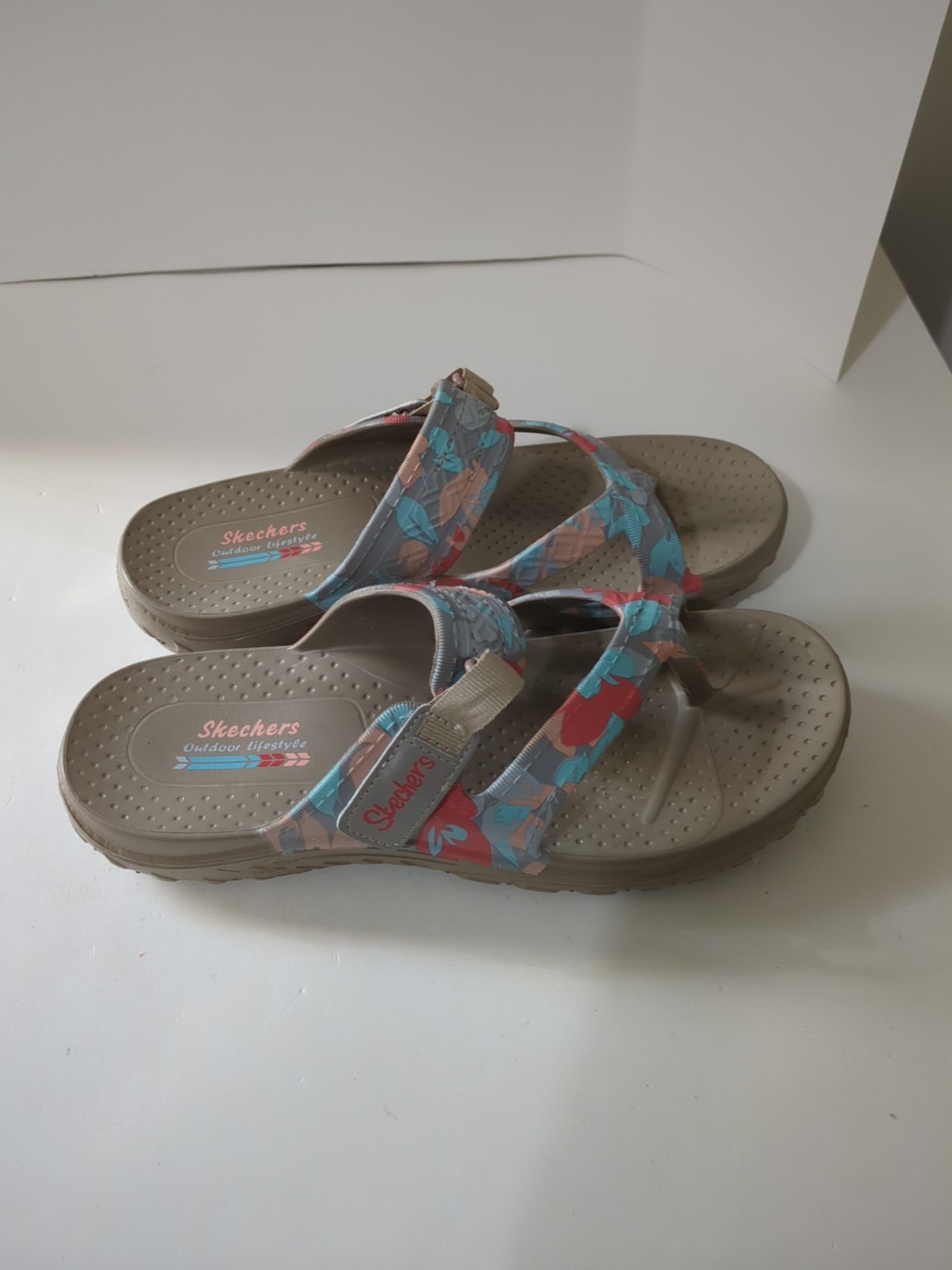 Skechers Reggae Outdoor Lifestyle Sandals Size 9 Foamies