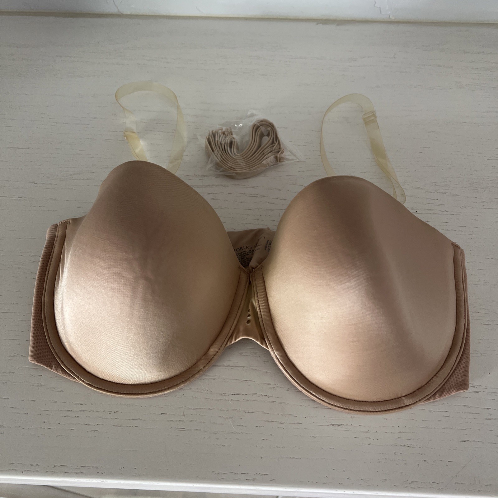 Victoria’s Secret 34DD Push-Up Full Coverage Bra Multiway Straps Nude