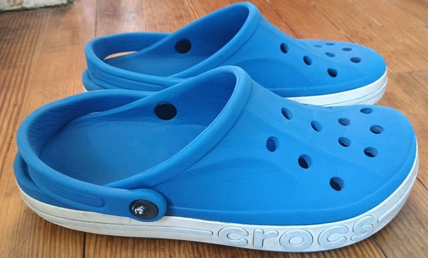 Crocs Bayaband clogs Mens Bright Blue White trim Logo sz 10 Womens 8 GUC Clean