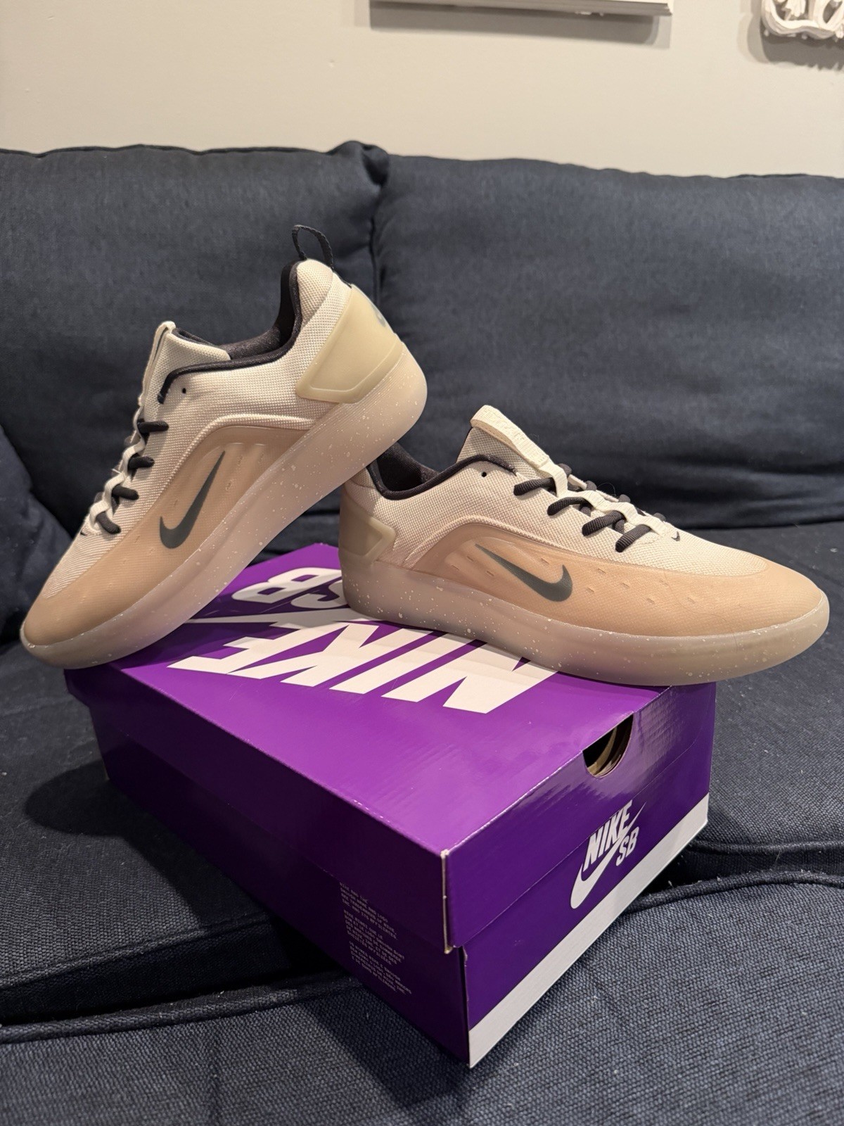 Nike SB Zoom Nyjah 4 Desert Khaki Grey – Men’s 9 / Women’s 10.5 – FQ1273 200