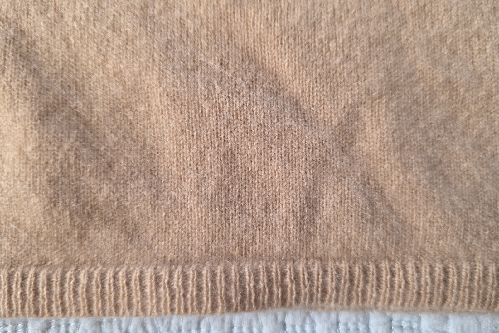 Mendocino Cashmere. Size M. Classic Camel Turtleneck. Great Condition.Hand Wash