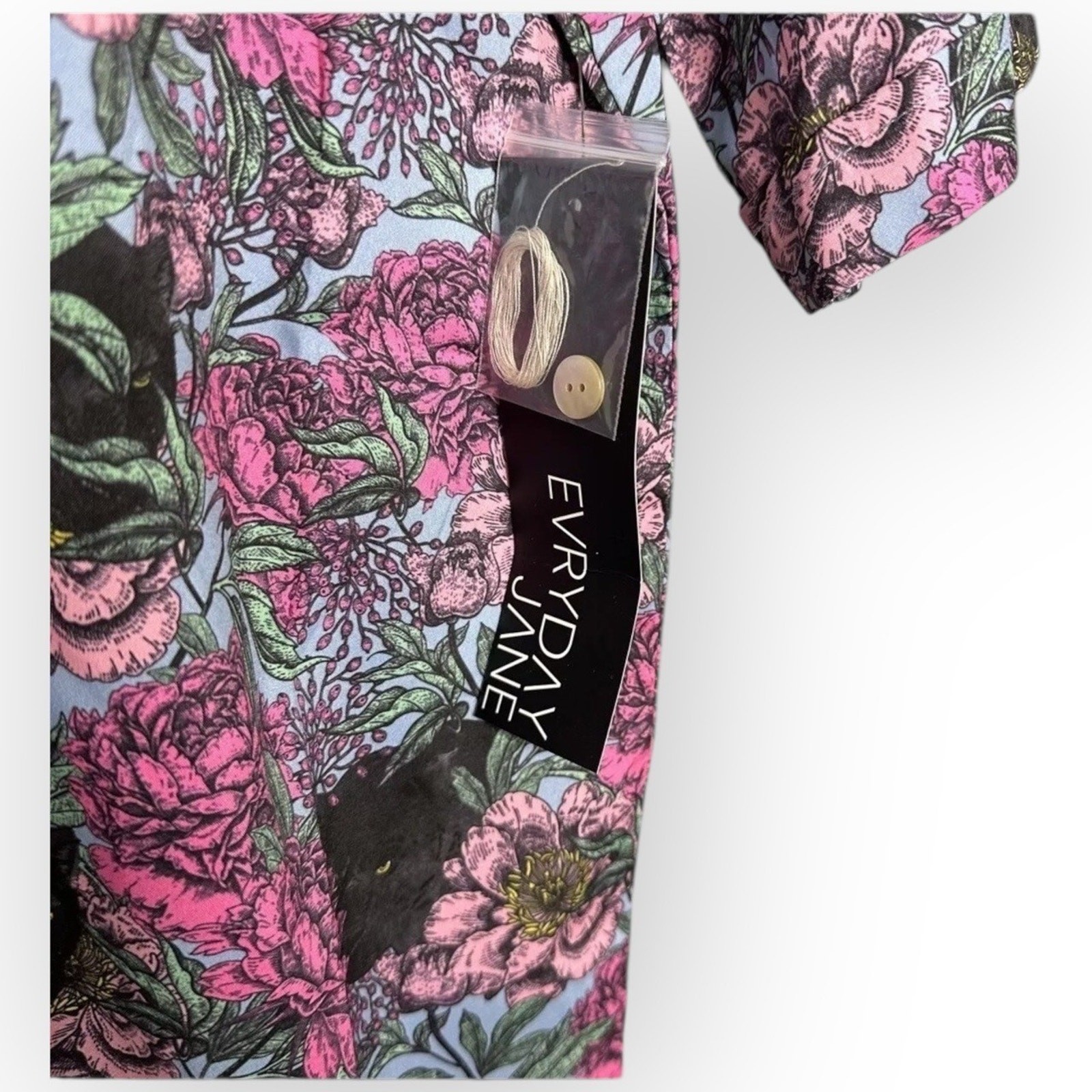 NWT Evryday Jane Black Panther Floral Print Faux Silk Button-Up Shirt XS