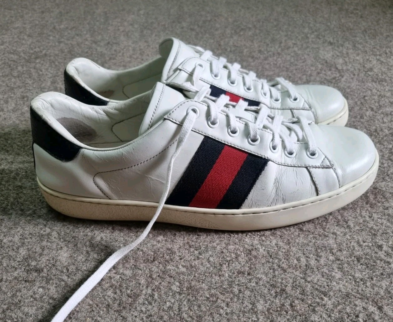 Gucci Shoes Men Ace Sneakers White Leather Navy Red Web Stripe Gucci Size 9 US