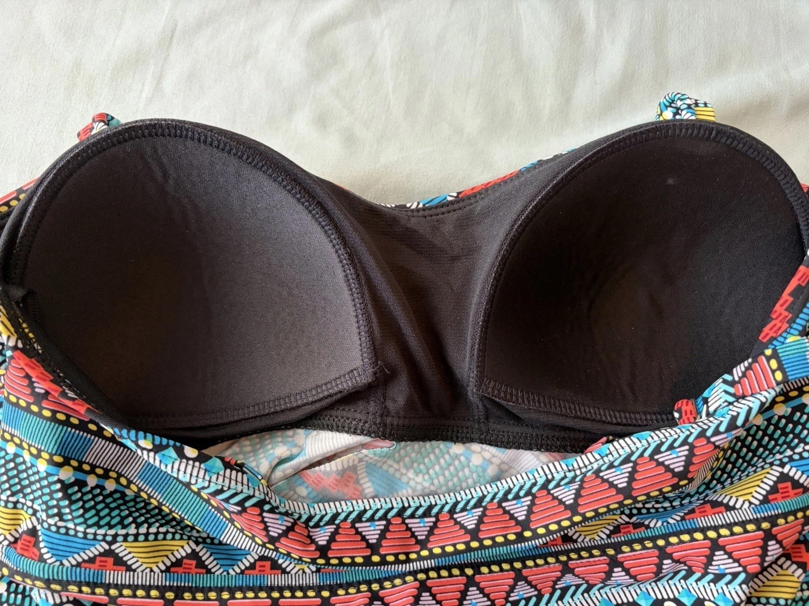 Women’s Multicolor Patterned Flyaway Tankini Top Only, Adjustable Straps, Sz L