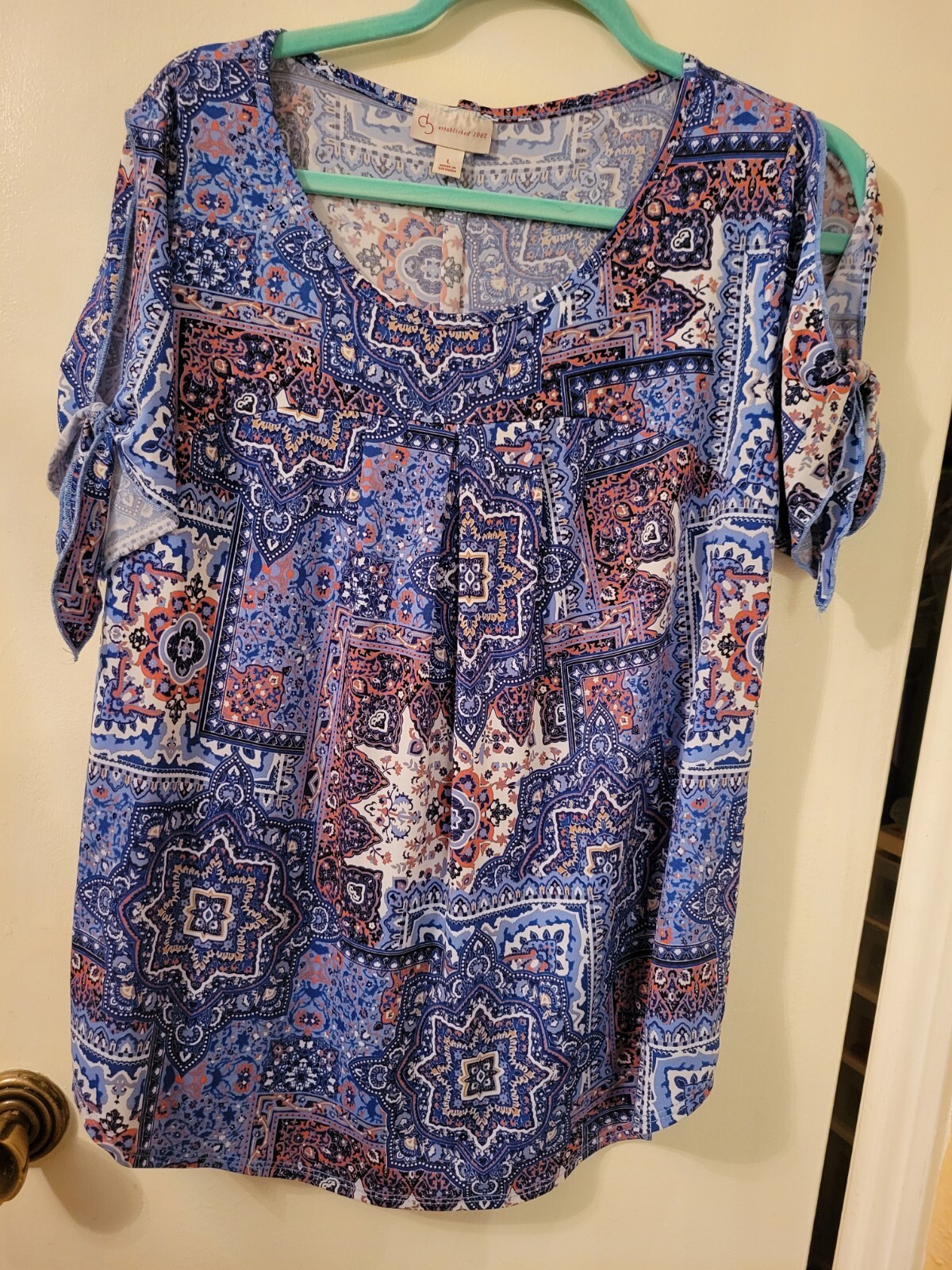 CB Established 1962 Top Womens L Blue Slit Short Sleeve Stretch Blouse