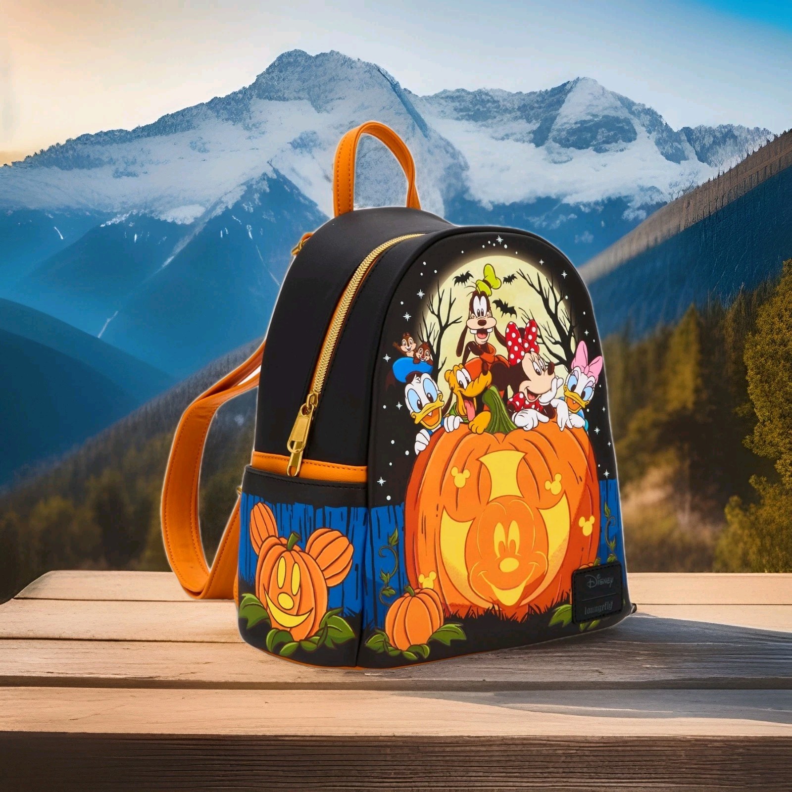 Loungefly 🎃 Mickey Mouse & Friends GLOW Halloween Pumpkin Mini Backpack LF12