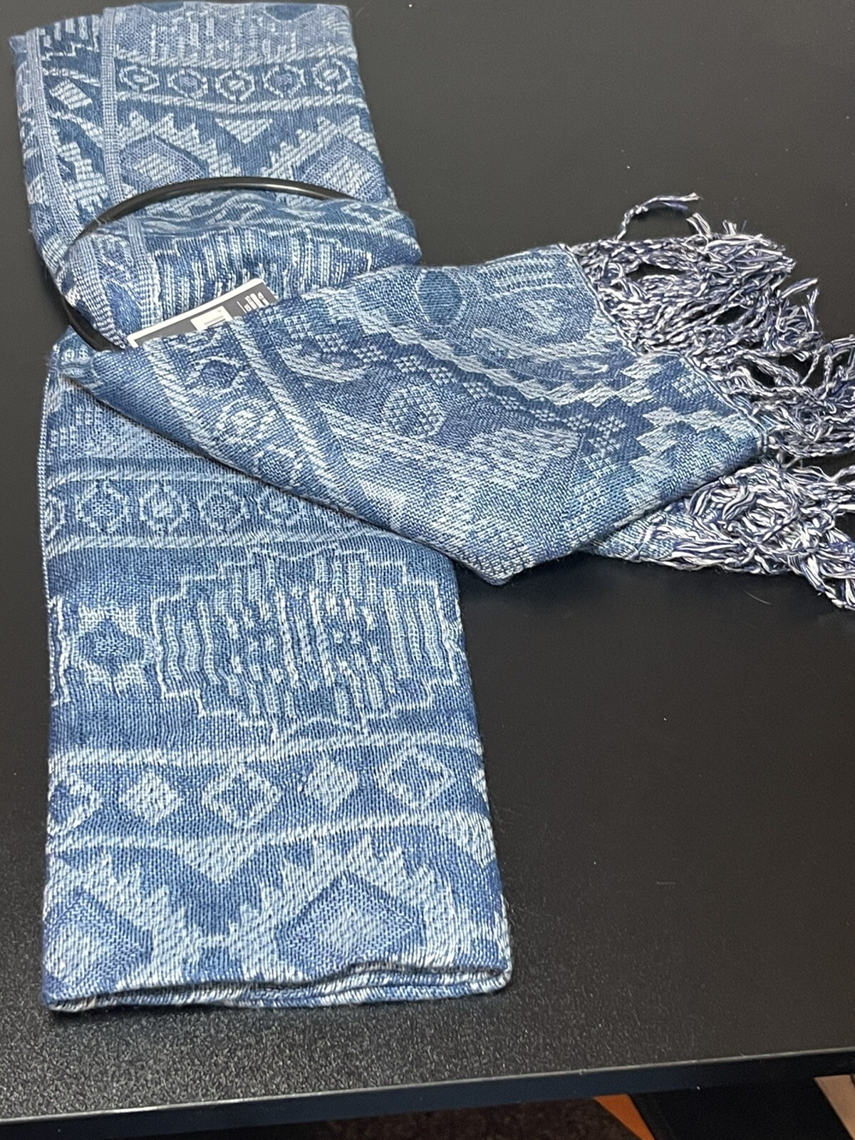 NWT Beautiful West Loop Blue Pashmina Scarf Wraps