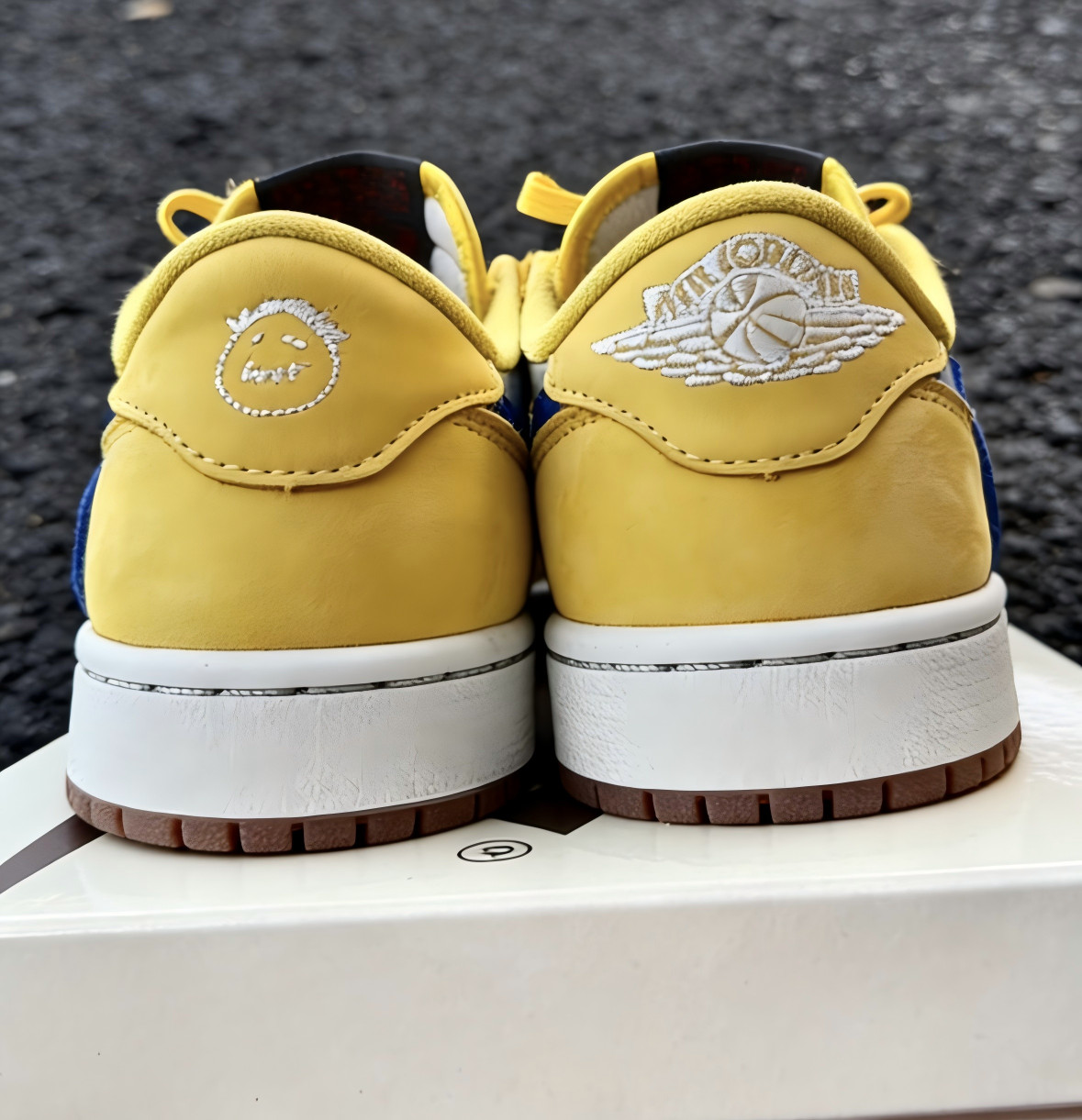 Men’s Travis Scott x Jordan 1 Low OG “Canary Yellow” Sneakers US Size 7-12