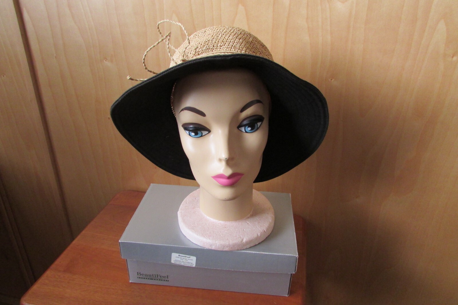 HELEN KAMINISKI Black Cotton Canvas & Raffia Bucket Hat OS Sri Lanka