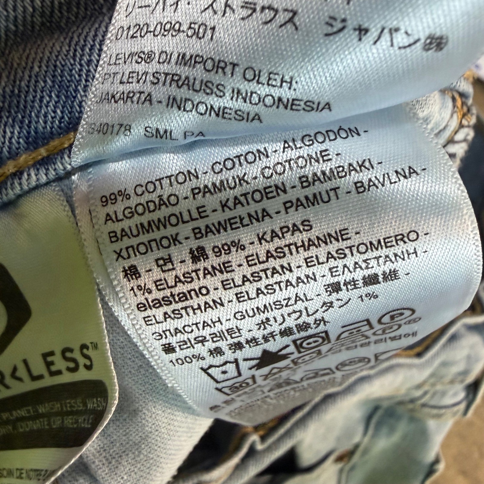 Levi’s 513 Slim Straight Jeans Mens 30×30 Light Wash Blue Denim 08513-0375