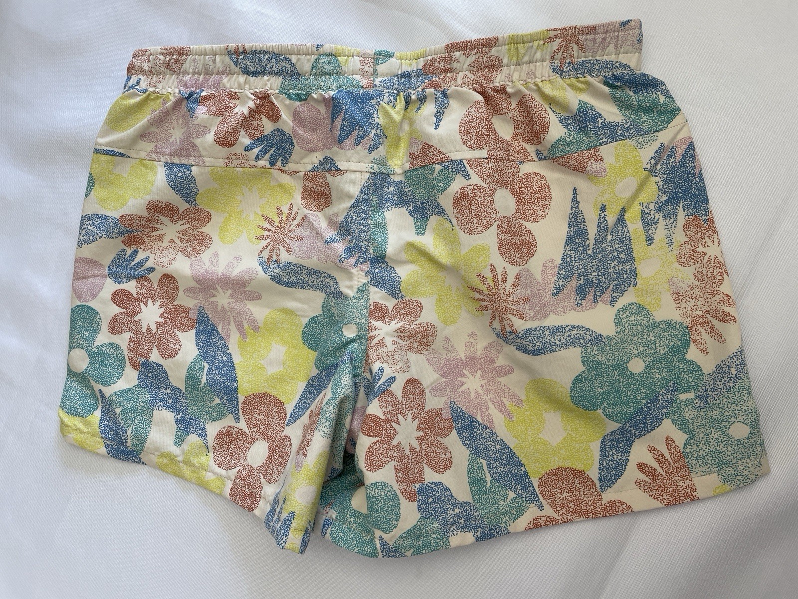 Patagonia Baggies 4″ Shorts Girl’s Size L/12 Channeling Spring SP24 Water
