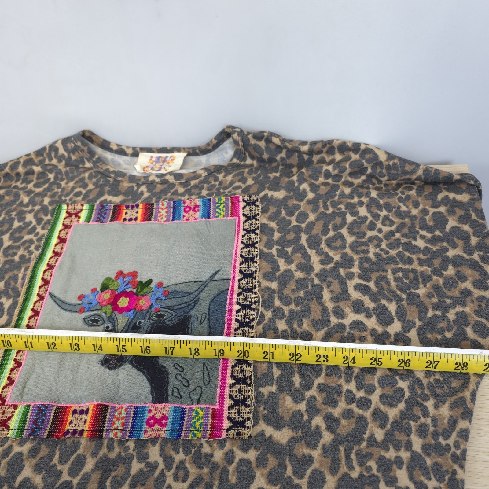 Queen Bee’s Womens XL Dolman Sleeve Leopard Top Folk Art Cow Patch Boho Western