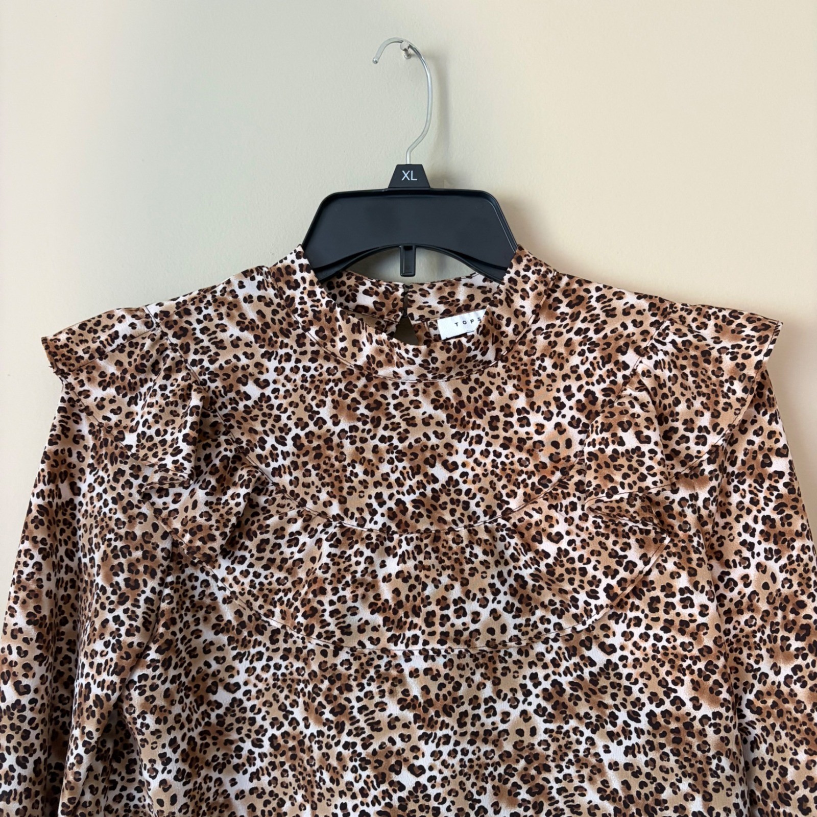 TOPSHOP Leopard Print Ruffle Mock Neck Long Sleeve Blouse Women Size 4