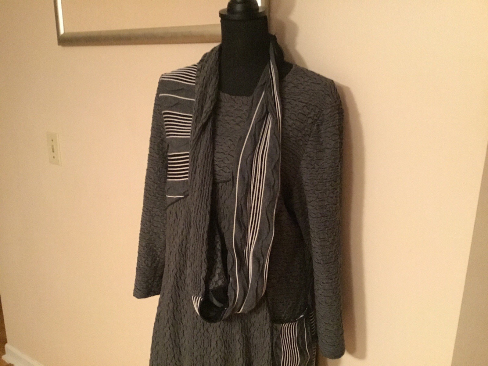 2 PISES SET BLENDED COTTON Small Dress With Leggings. Size Large. Brand:IC