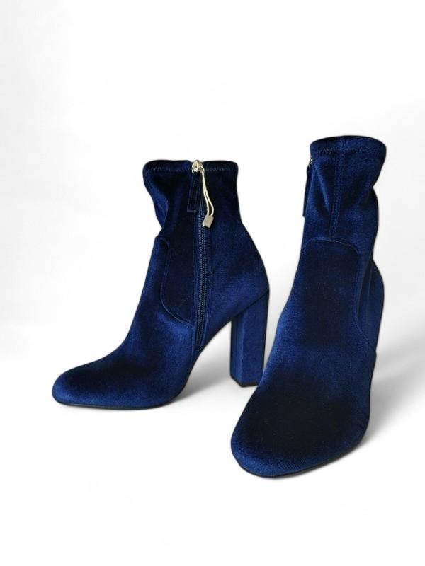 Steve Madden Blue Velours Ankle Boots Block Heel Booties Size US 5.5 EU 35.5 NIB