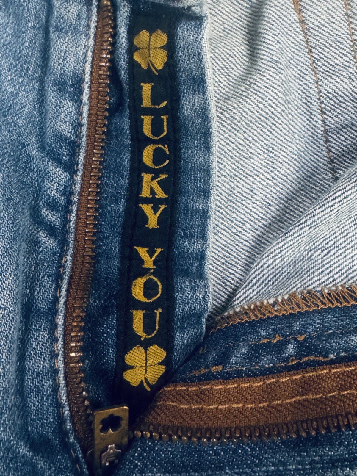Lucky Brand Jeans Men 38×27.5 Short Inseam By Gene Montesano Baggy VTG (LB030A4)