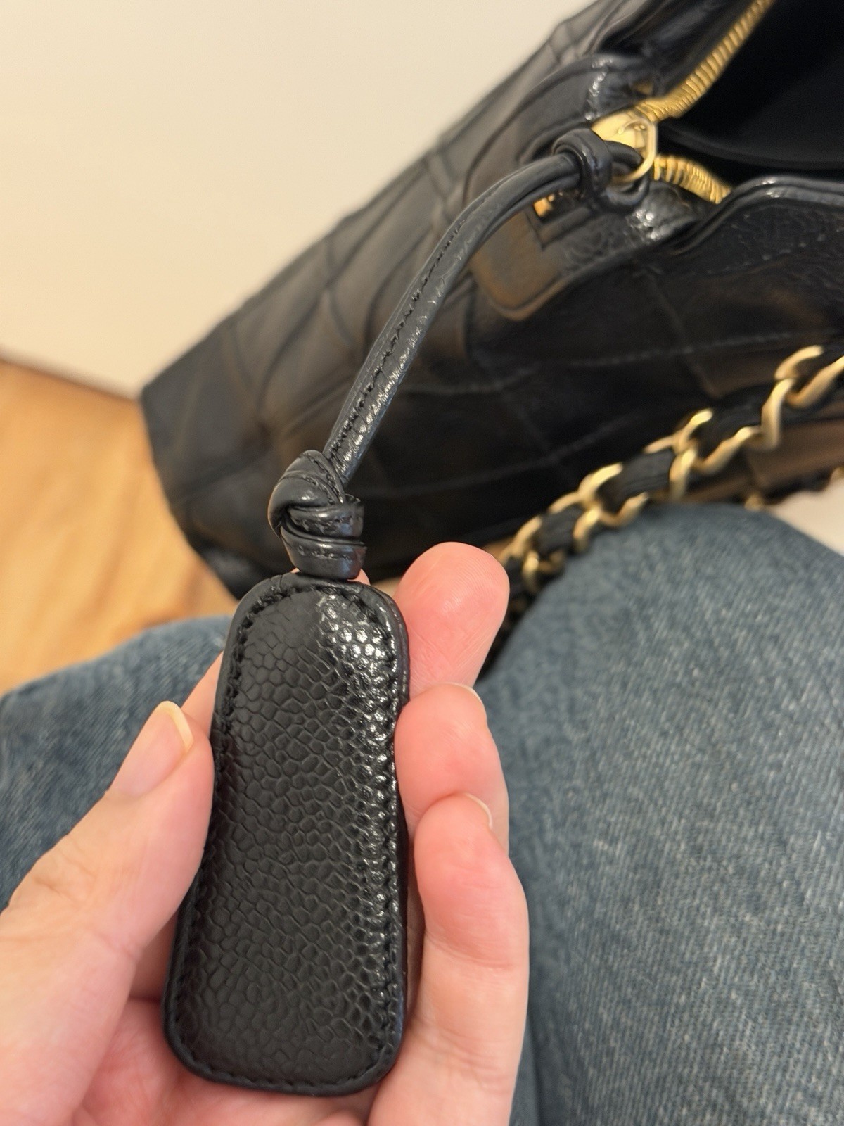 Authentic CHANEL Caviar Diamond Embossed Shoulder Bag Black