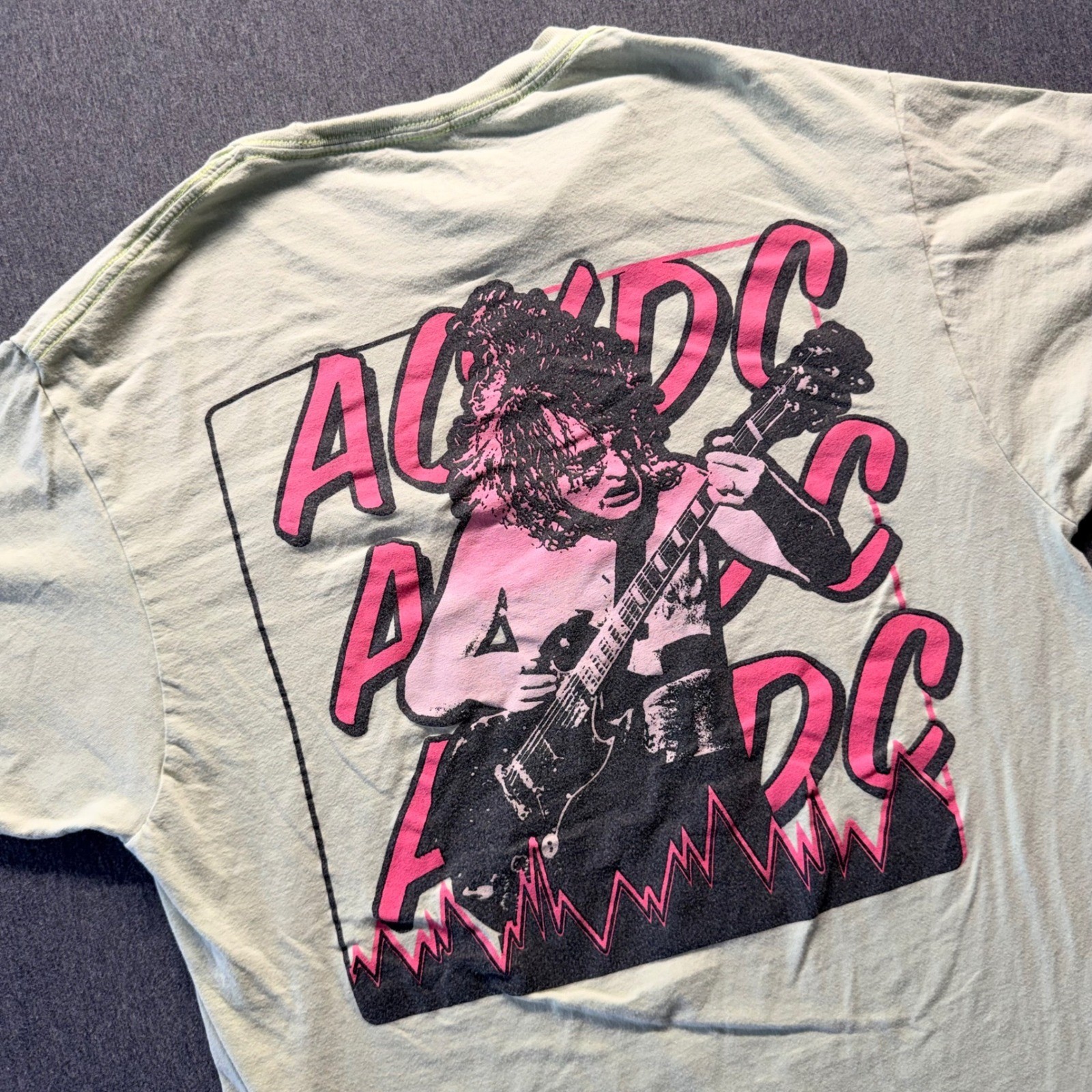 AC/DC Angus Young Graphic T-Shirt Mint Green Pink Embroidered Logo Mens Medium