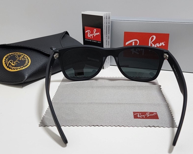 Ray-Ban RB2140 Classic Wayfarer Sunglasses Black Frame Glass black Lens 50/22 mm