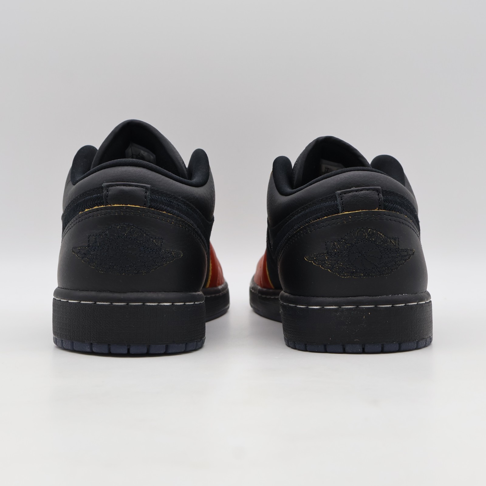 IQ3460-010 Nike Air Jordan 1 Low SE Lucky Cat (Men’s)