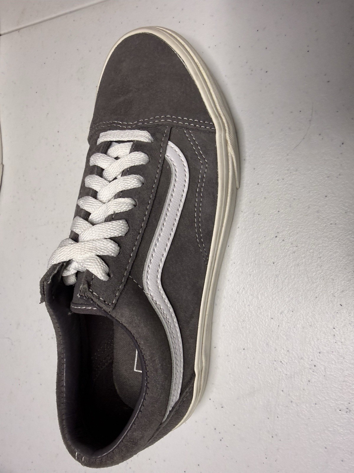 VANS Old Skool Gray/White Suede Low Top Lace-Up Water Resistant Sneakers