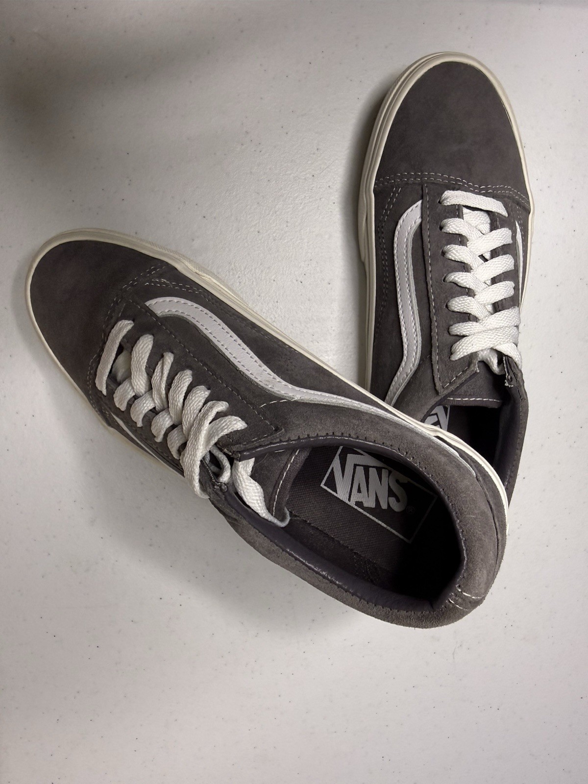 VANS Old Skool Gray/White Suede Low Top Lace-Up Water Resistant Sneakers