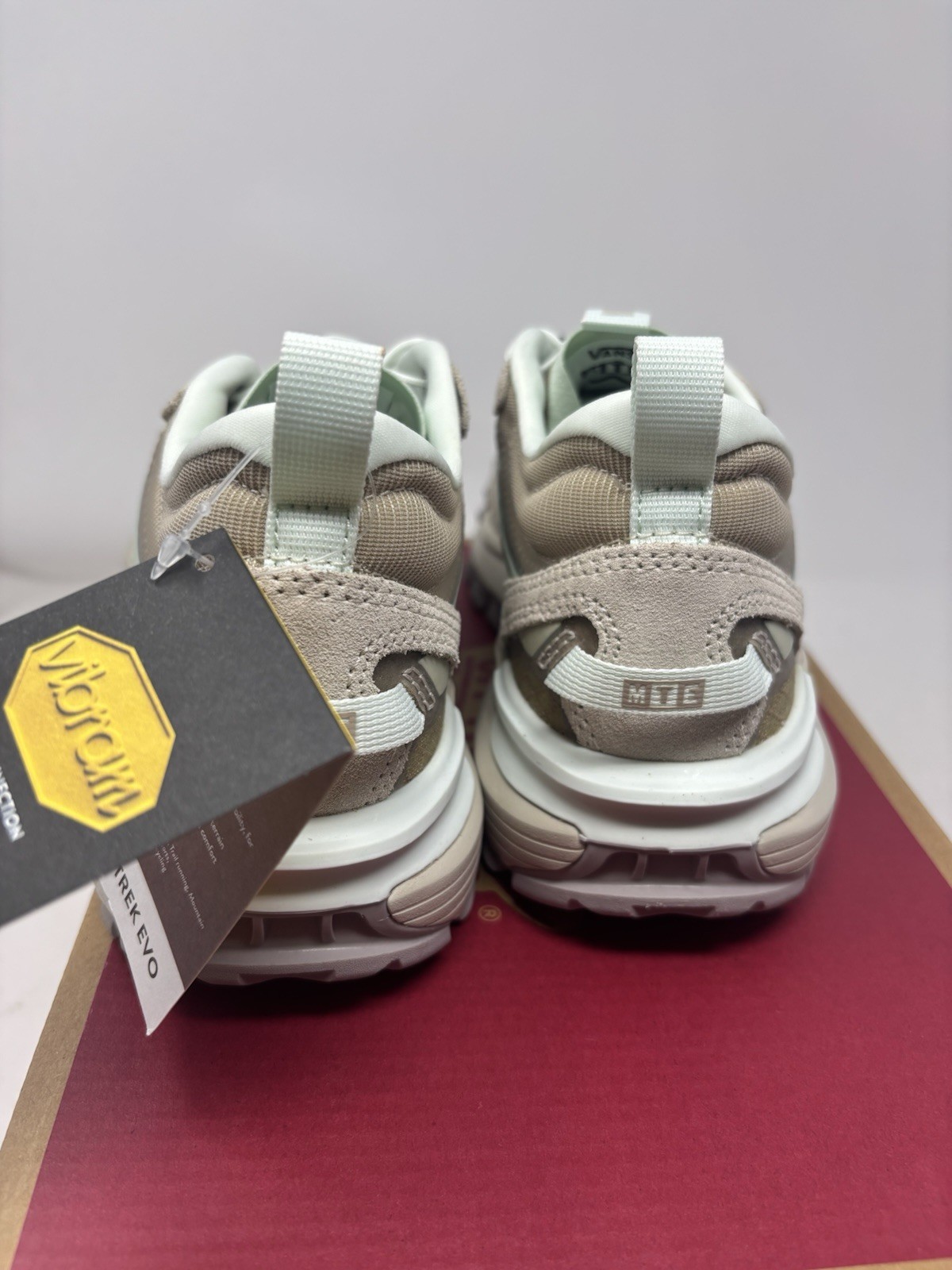 Vans MTE Crosspath XC Hiking Shoes Peyote Beige Mint Green Women’s Size