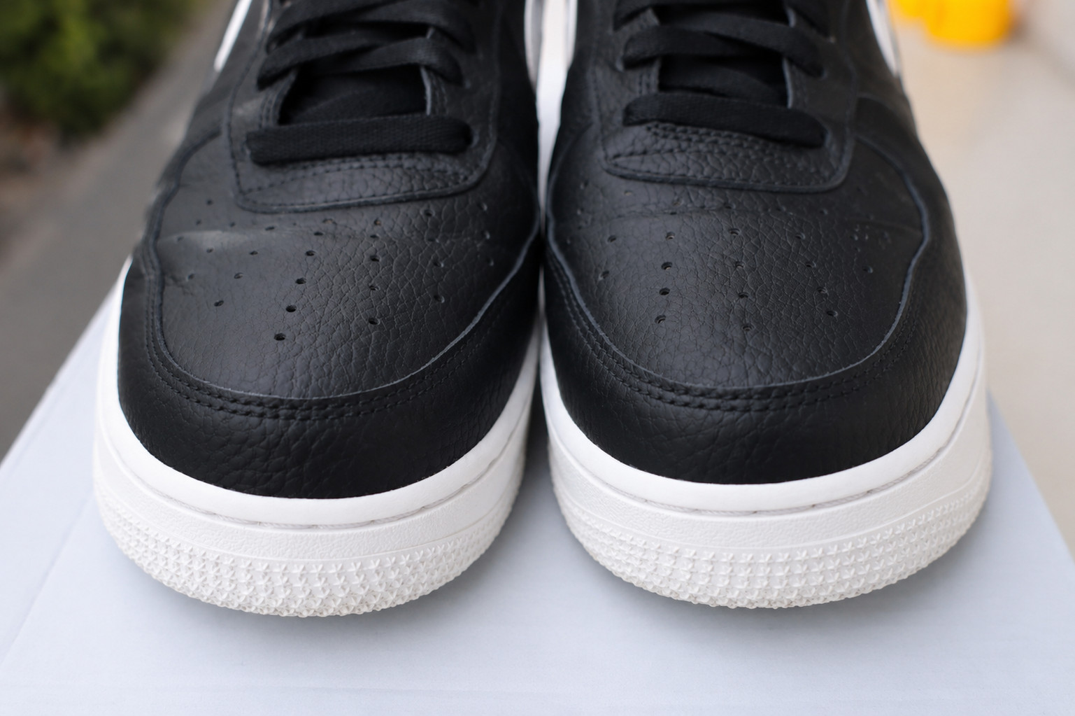 Nike Air Force 1 ’07 Black White Low Top Sneakers Men’s US 9.5 EU 43 Leather