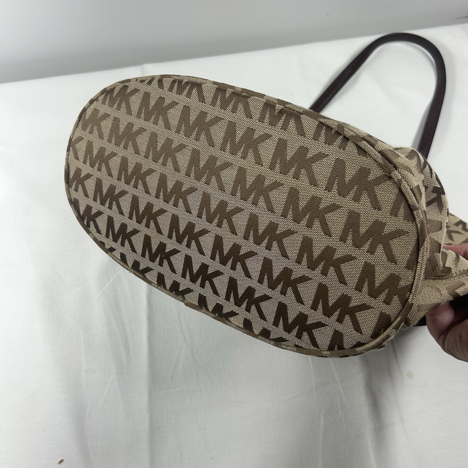 Michael Kors Jet Set Signature Jacquard Medium Tote Bag Tan 38T2XTTT2J EUC