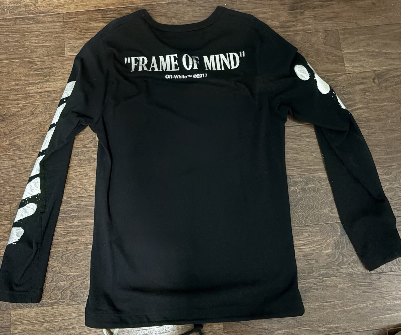 Off-White Men’s Black Graphic Logo Print Crew Neck Long Sleeve T-Shirt Size L