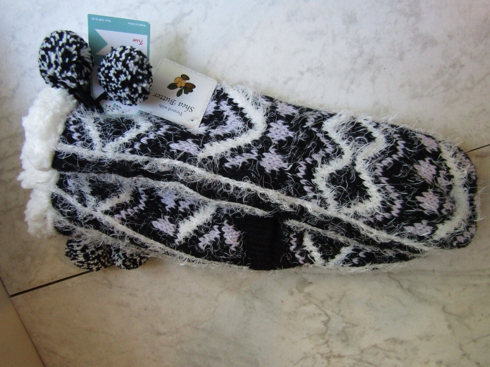 NTW Original MukLuks Hairy/Fuzzy Lined Black Pom Pom Polyester Knit Women’s S/M