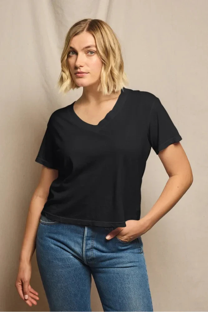 Perfectwhitetee Black Hendrix V-Neck Supima Cotton Boxy Short Sleeve T-Shirt XS