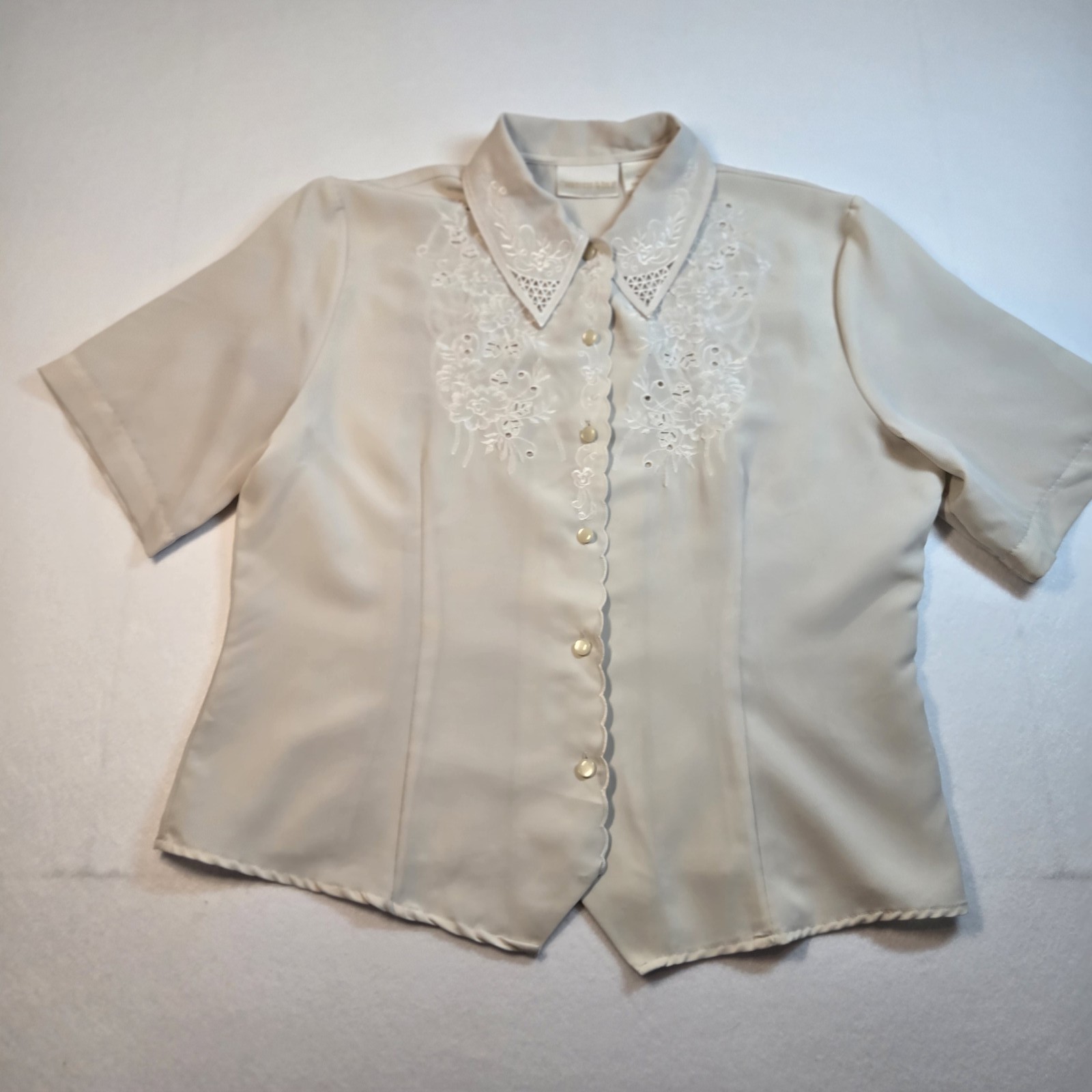 Vintage Embroidered Short Sleeve Blouse with Lace Detail