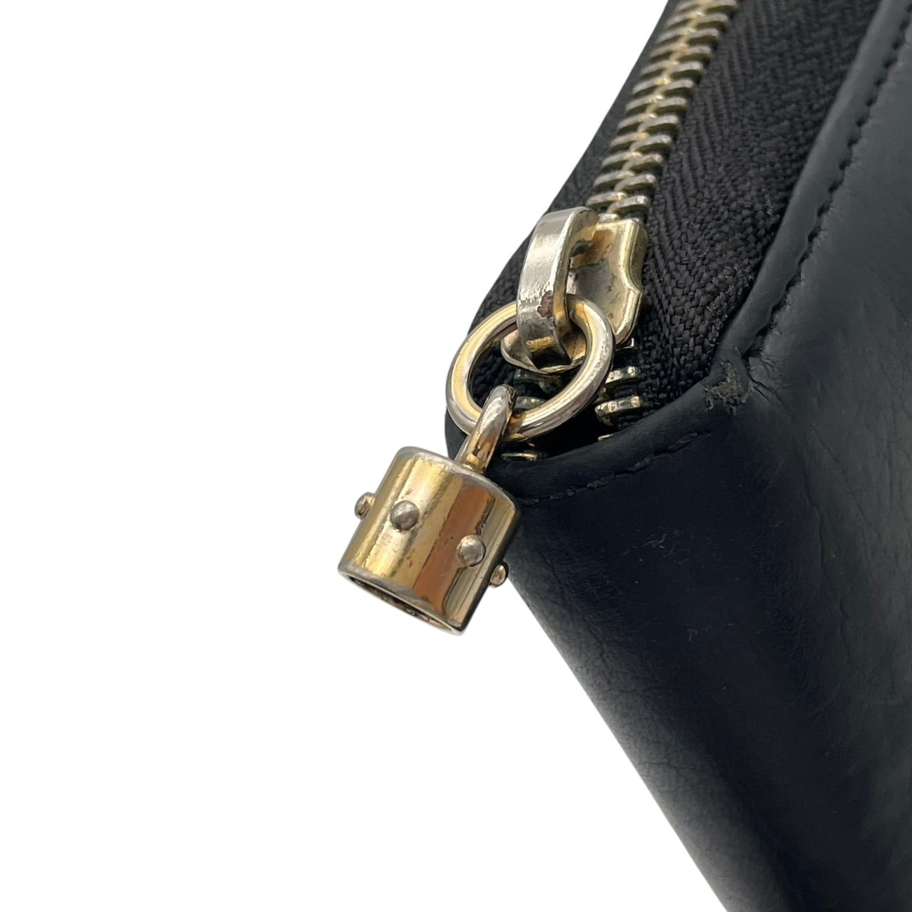 Authentic GUCCI Soho Interlocking G Leather Zip Around Long Wallet Black