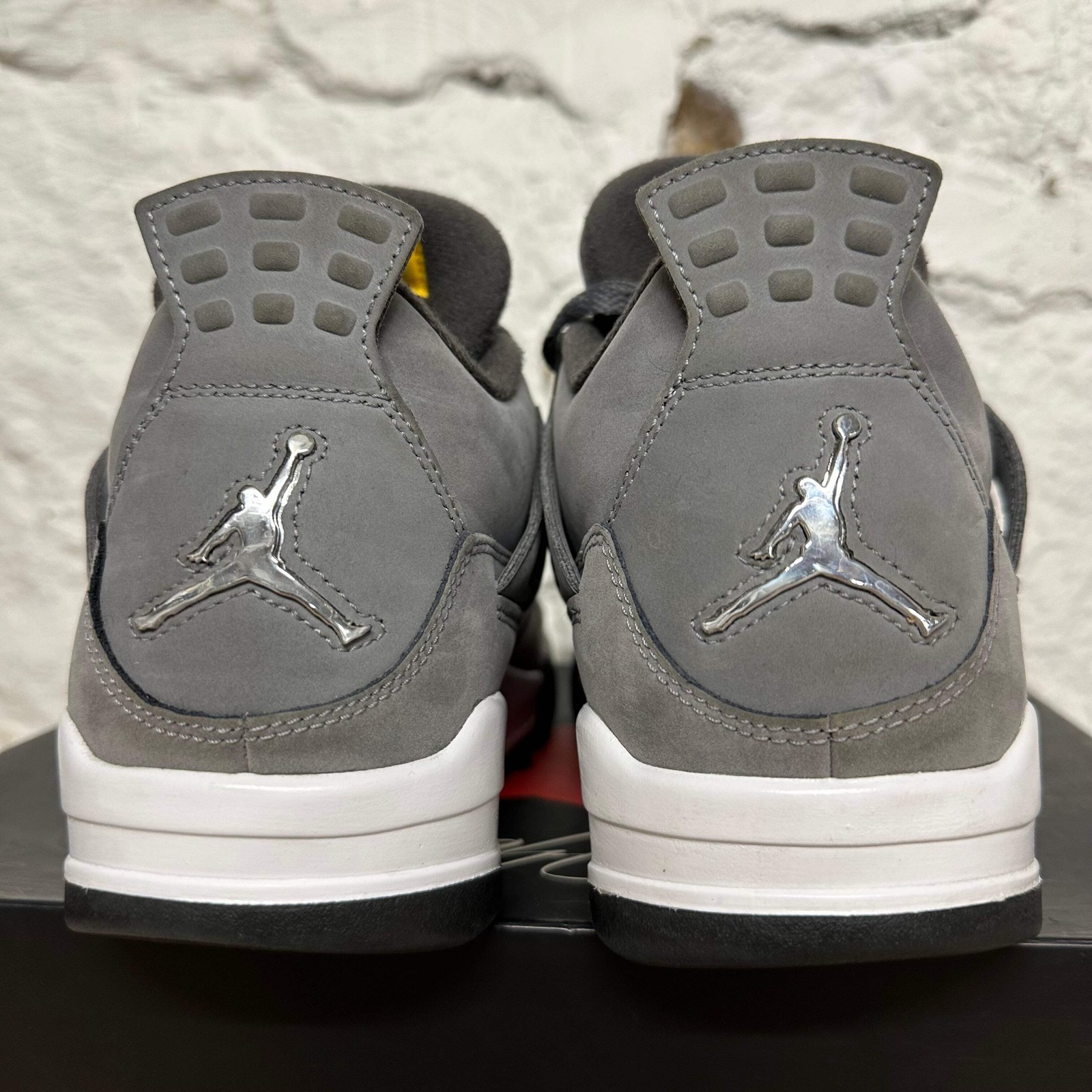 Air Jordan 4 ‘Cool Grey’ Men’s Size 11 Pre-owned Sneakers 308497-007