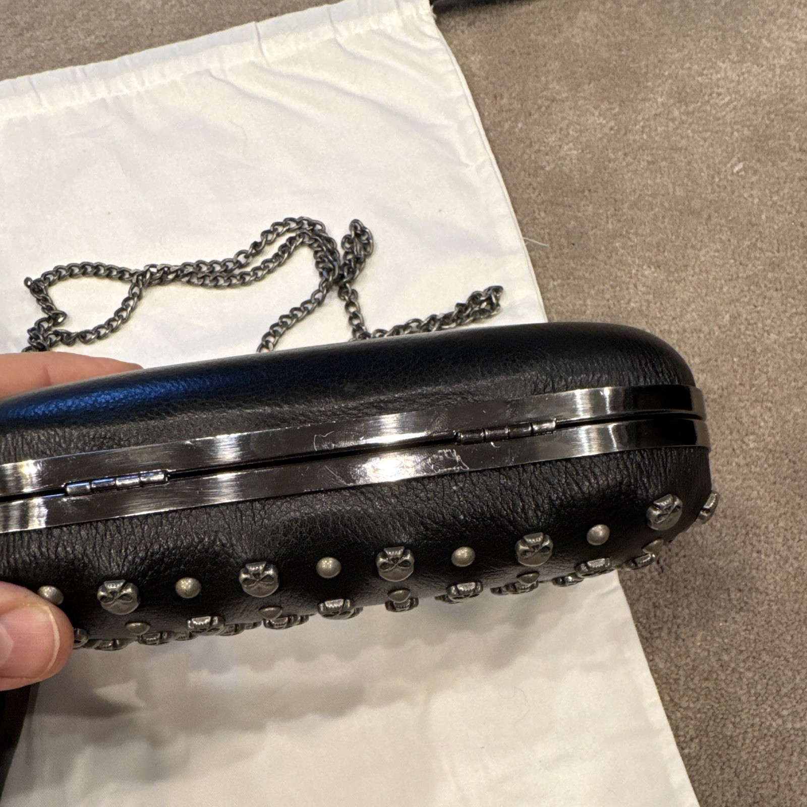 Harley-Davidson Black Studded Skull Clutch Clasp Closure Chain Strap w/ Dust Bag
