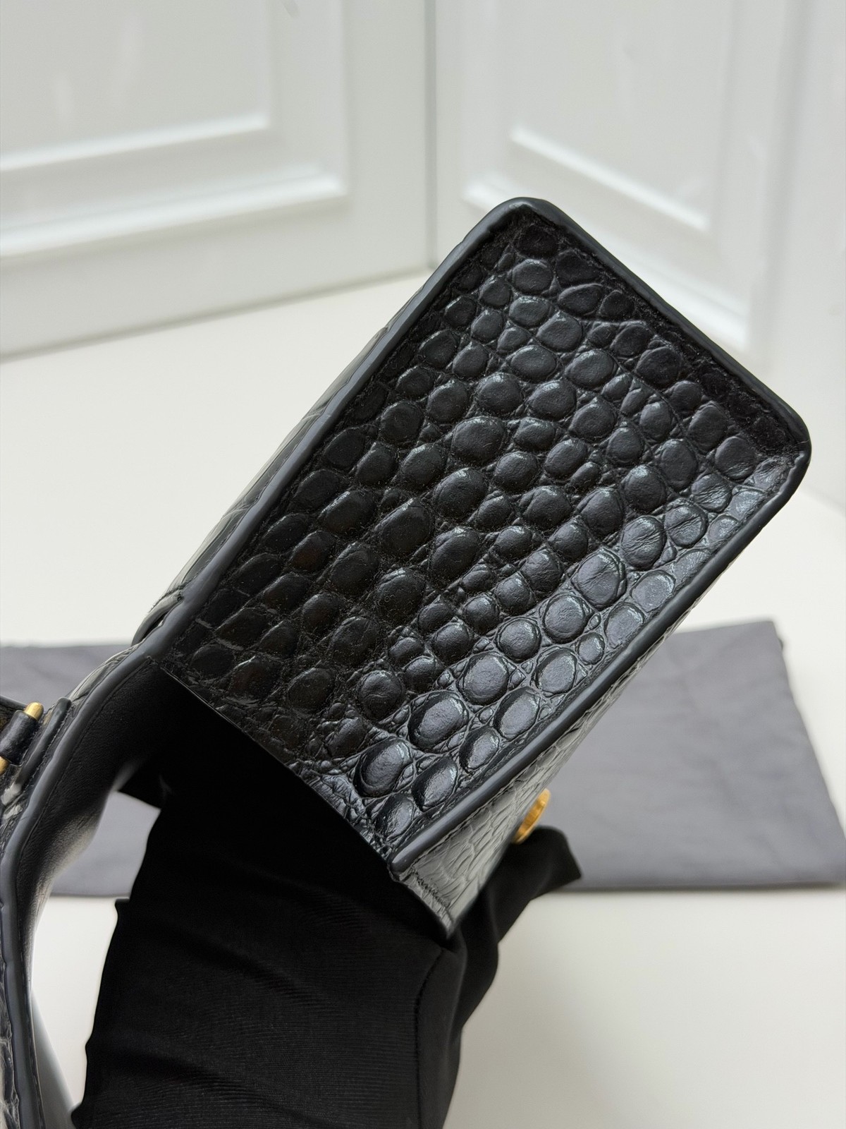 Balenciaga Pre-Owned Authentic Luxury Handbag 18.8*11.8*7.5 