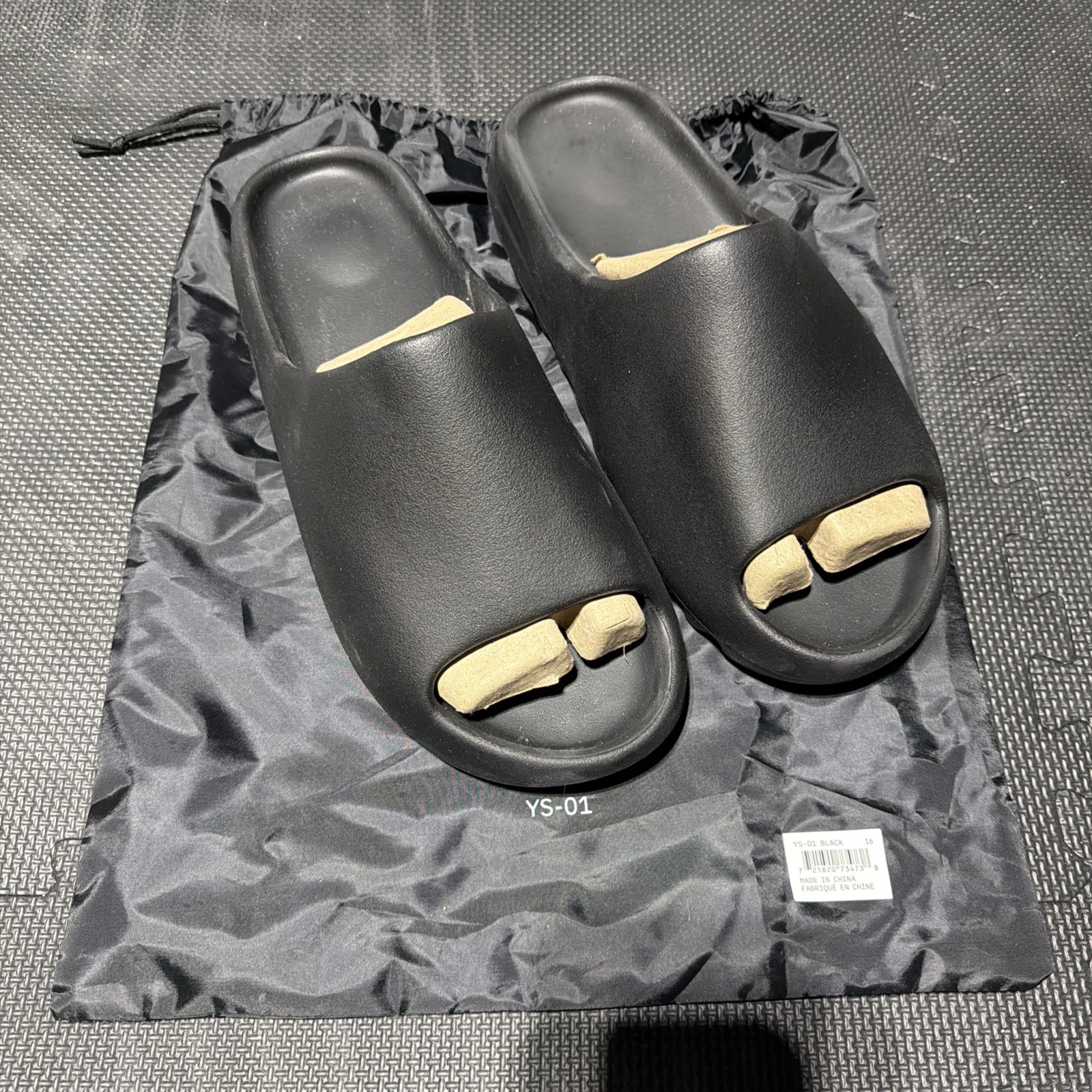 Yeezy Slides YZY YS-01 Black – Ships Today! Size 16 – 100% Authentic