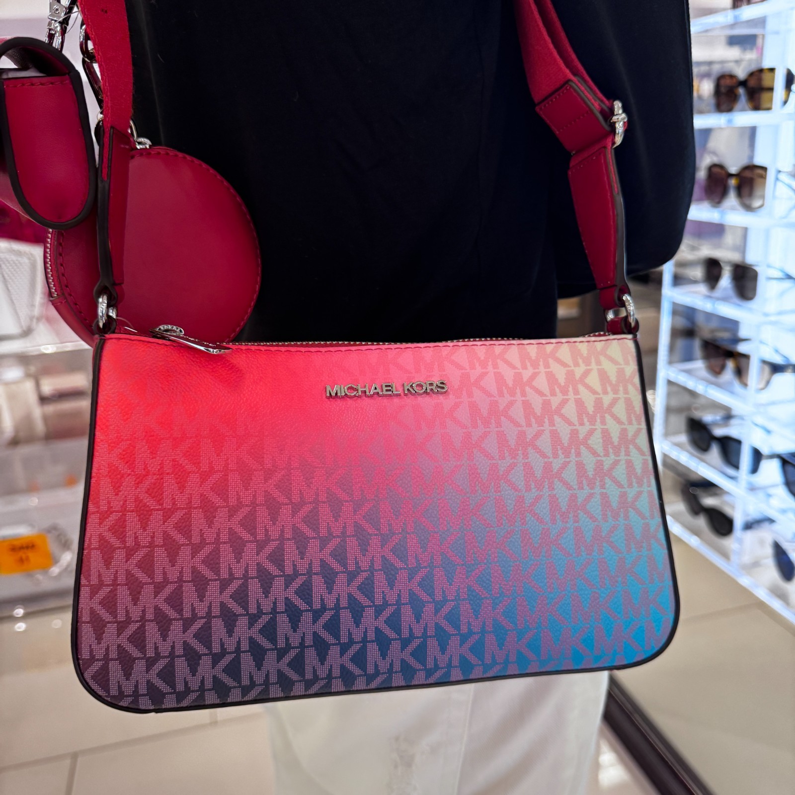 Michael Kors Jet Set Travel S Crossbody Tech 3in1 Bag Dark Raspberry color shift