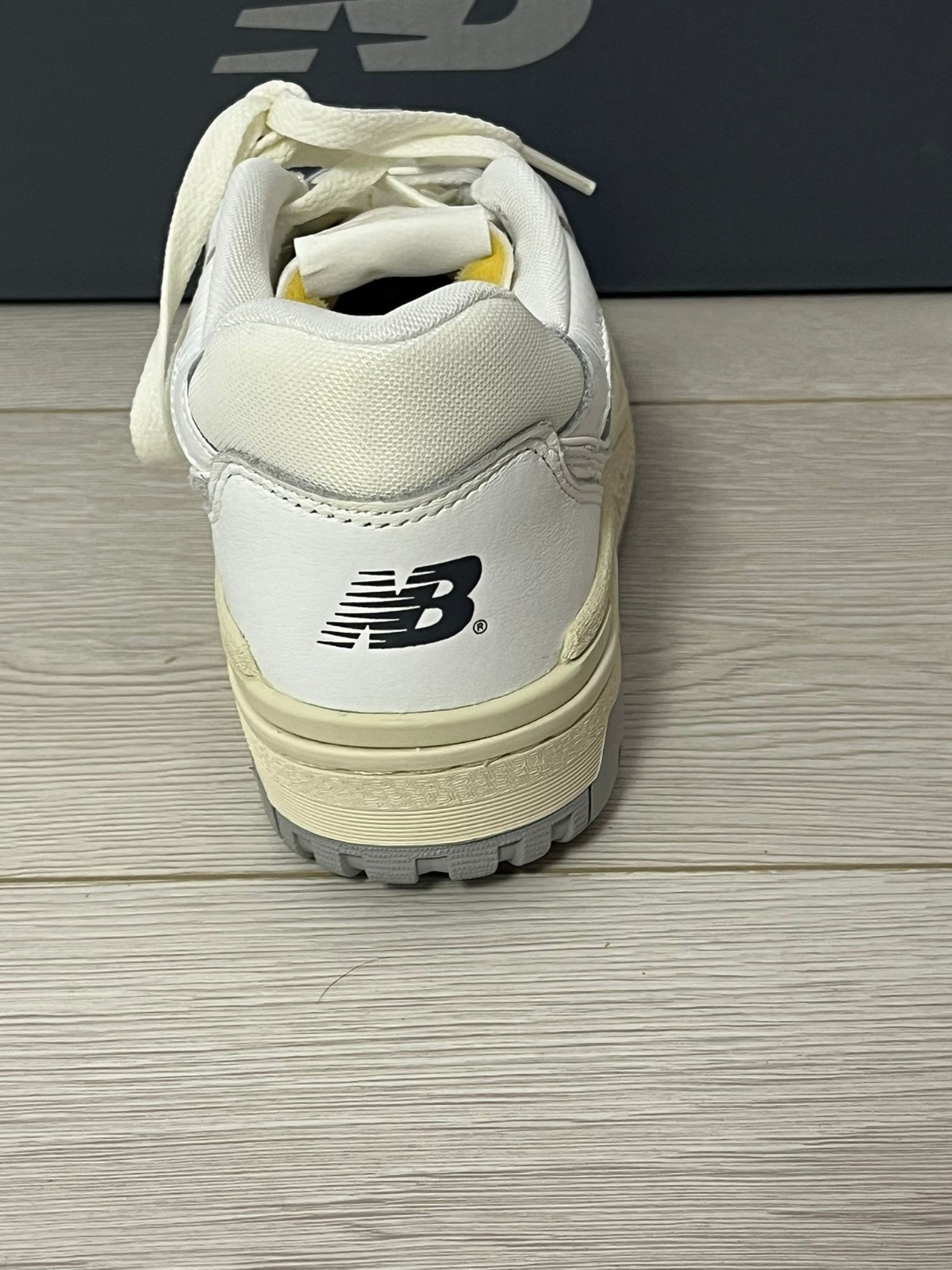 Size 5.5 – New Balance 550 White Timberwolf