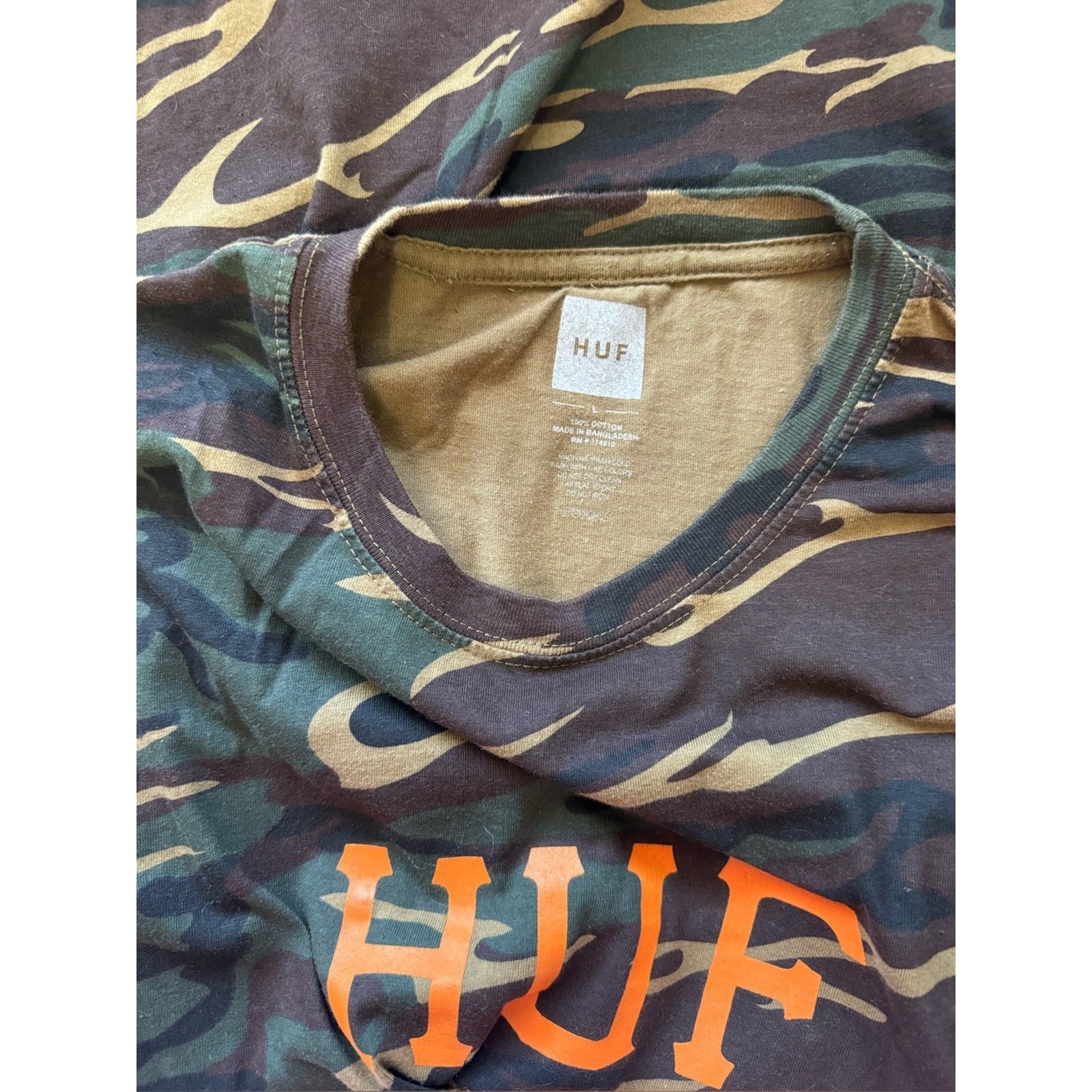 HUF Camo Logo T-Shirt Large Orange Logo Skate Streetwear 100% Cotton