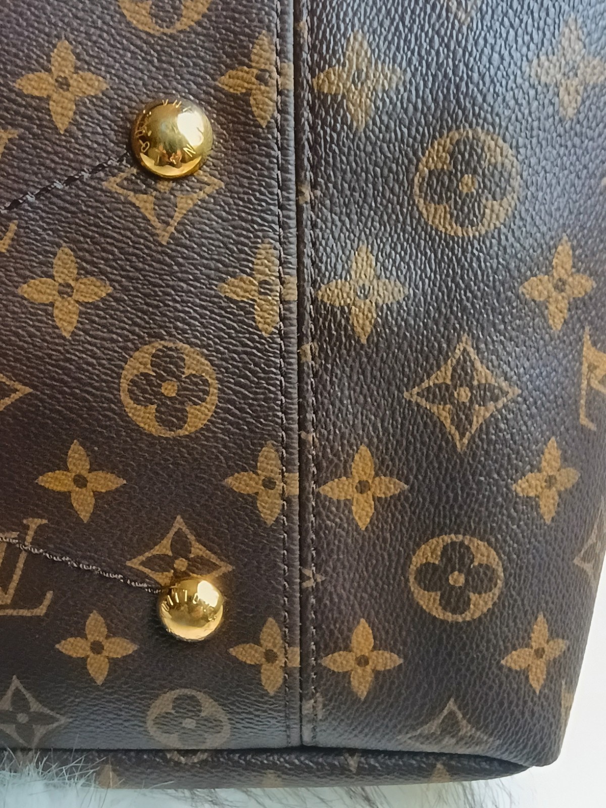 Louis Vuitton Artsy Handbag Monogram Canvas MM Pre-owned In Excellent Condition