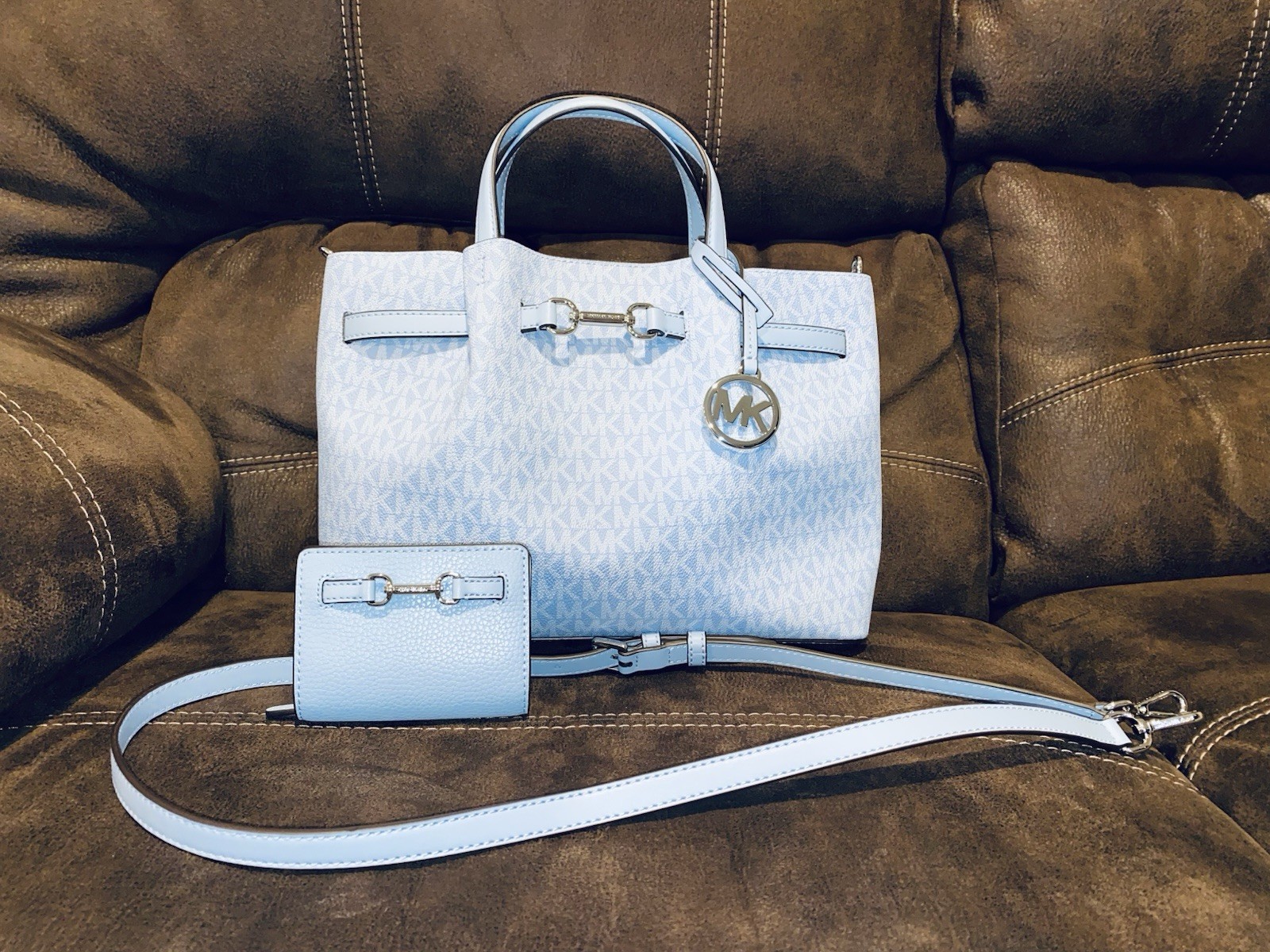 AUTHENTIC Michael Kors Light Blue Satchel Handle w/Detachable Strap & Coin Purse
