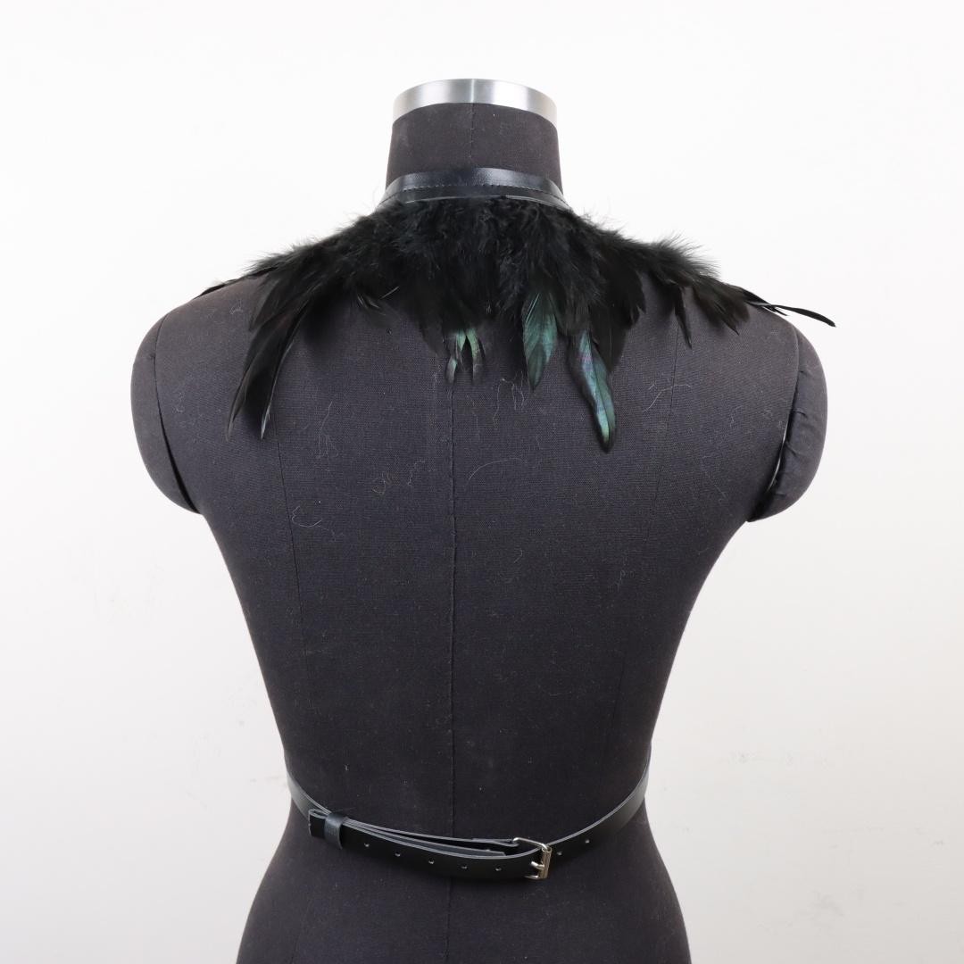 Medieval Pu Leather Belt with Artificial Feather Halloween Accessory Pro Deluxe