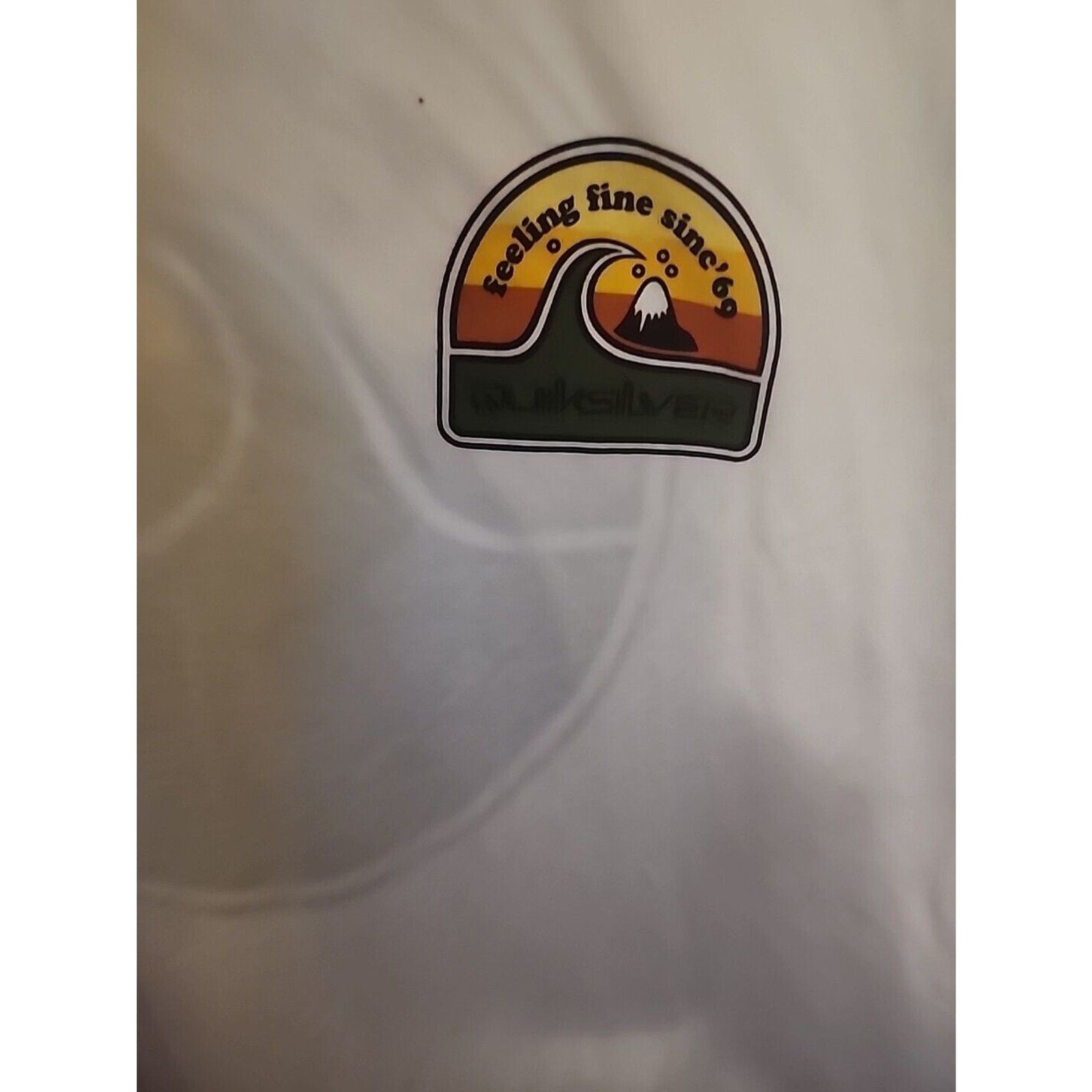Quicksilver Surf Shirt Sz Medium In The Groove CR6 Excellent NWT Beach Classic