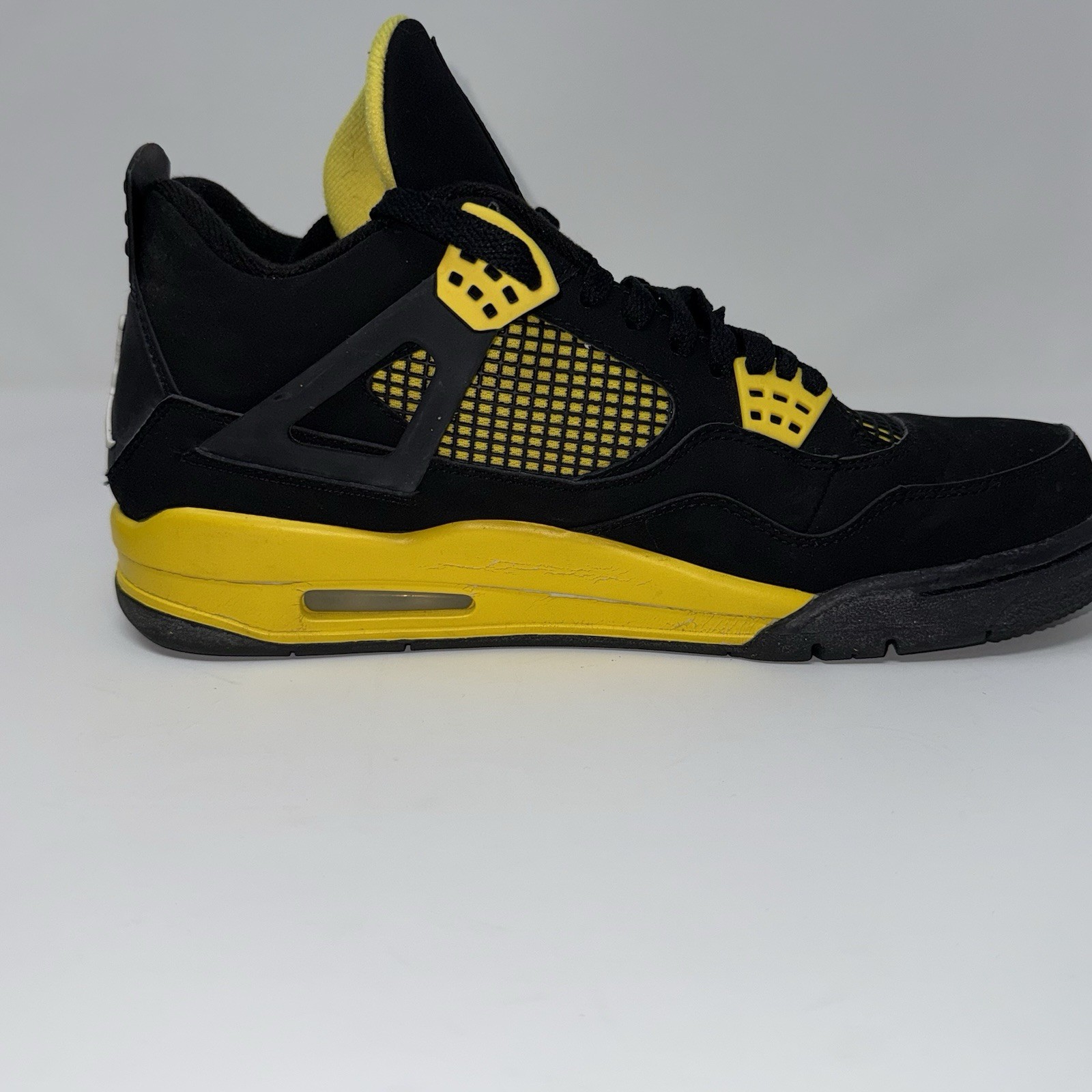 Nike Air Jordan 4 Retro Thunder Men’s Size 10.5 Black Yellow