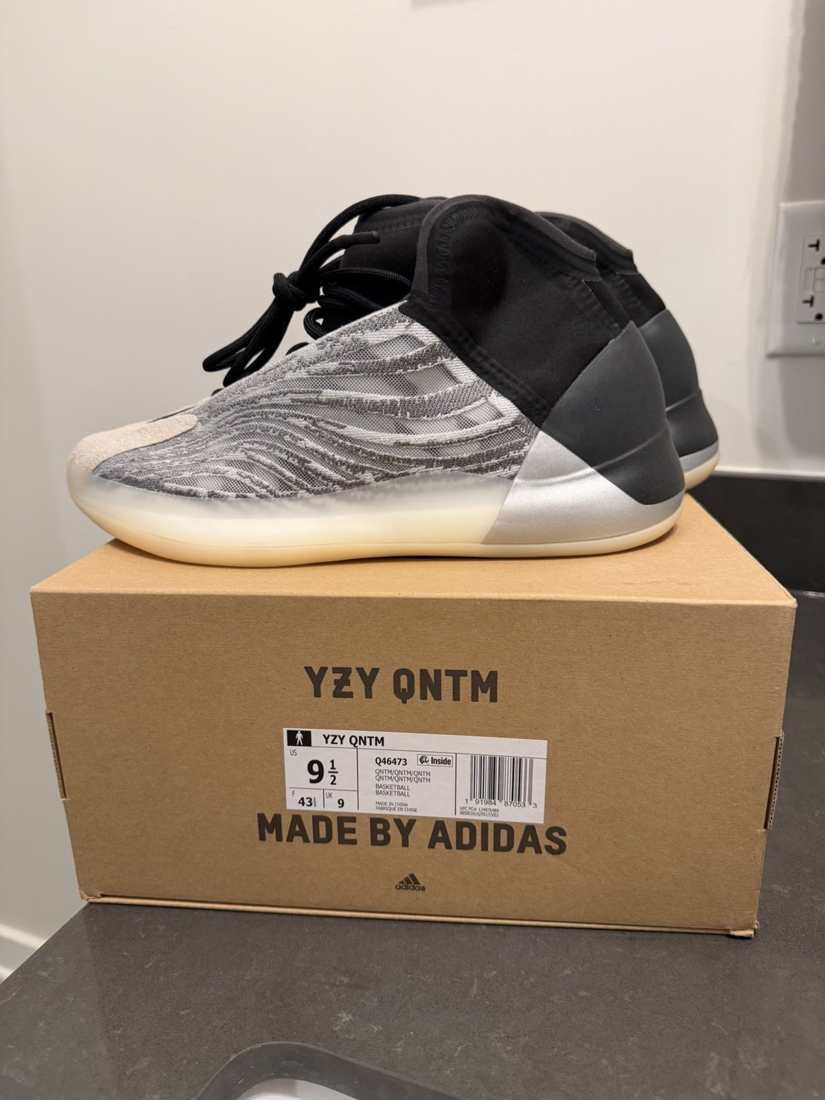 Adidas Yeezy QNTM Quantum OG Size 9.5